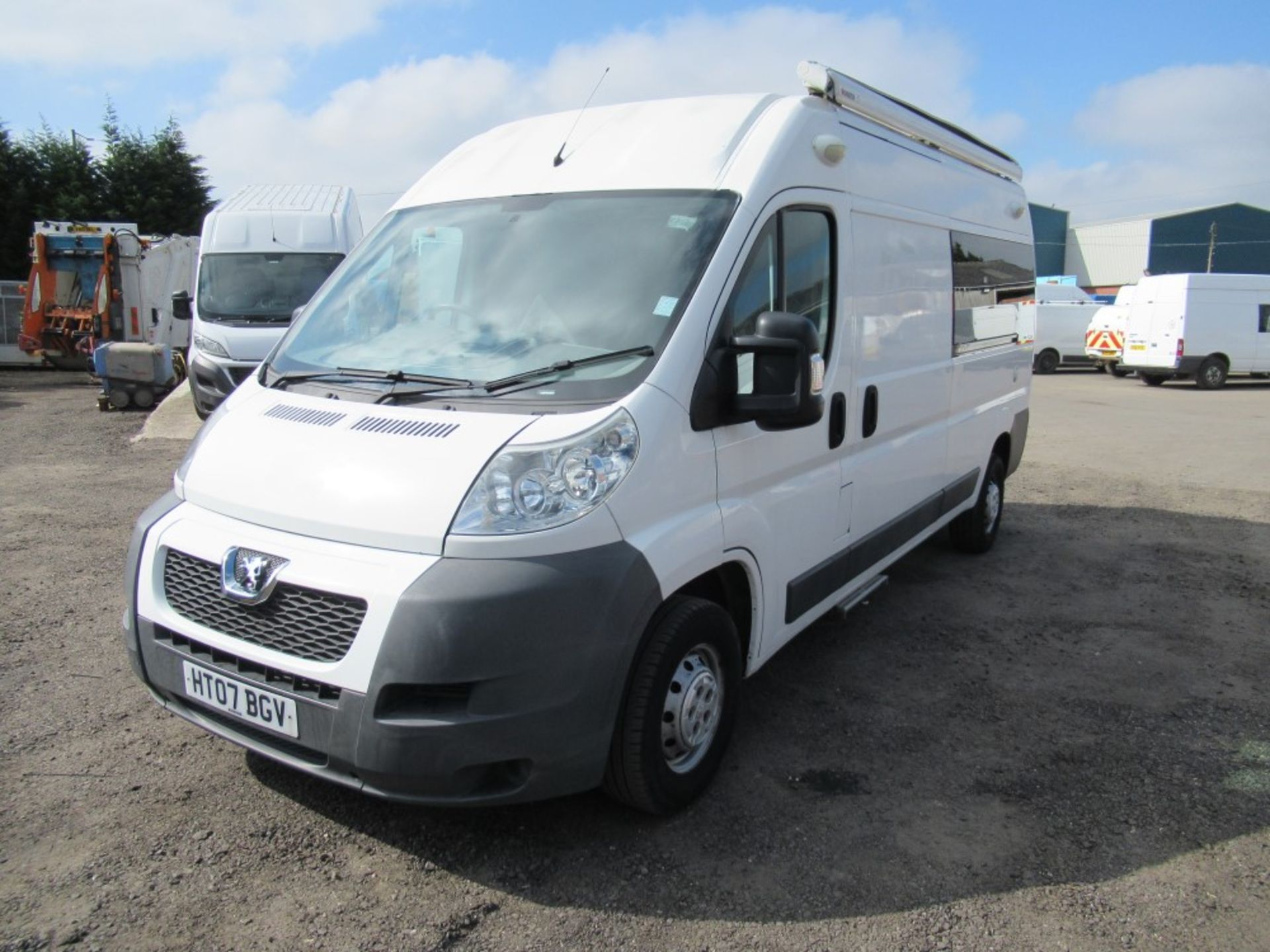 07 reg PEUGEOT BOXER 335 LWB C/W ON BOARD GENERATOR, 1ST REG 08/07, TEST 08/19, 27072M WARRANTED, V5 - Bild 2 aus 9