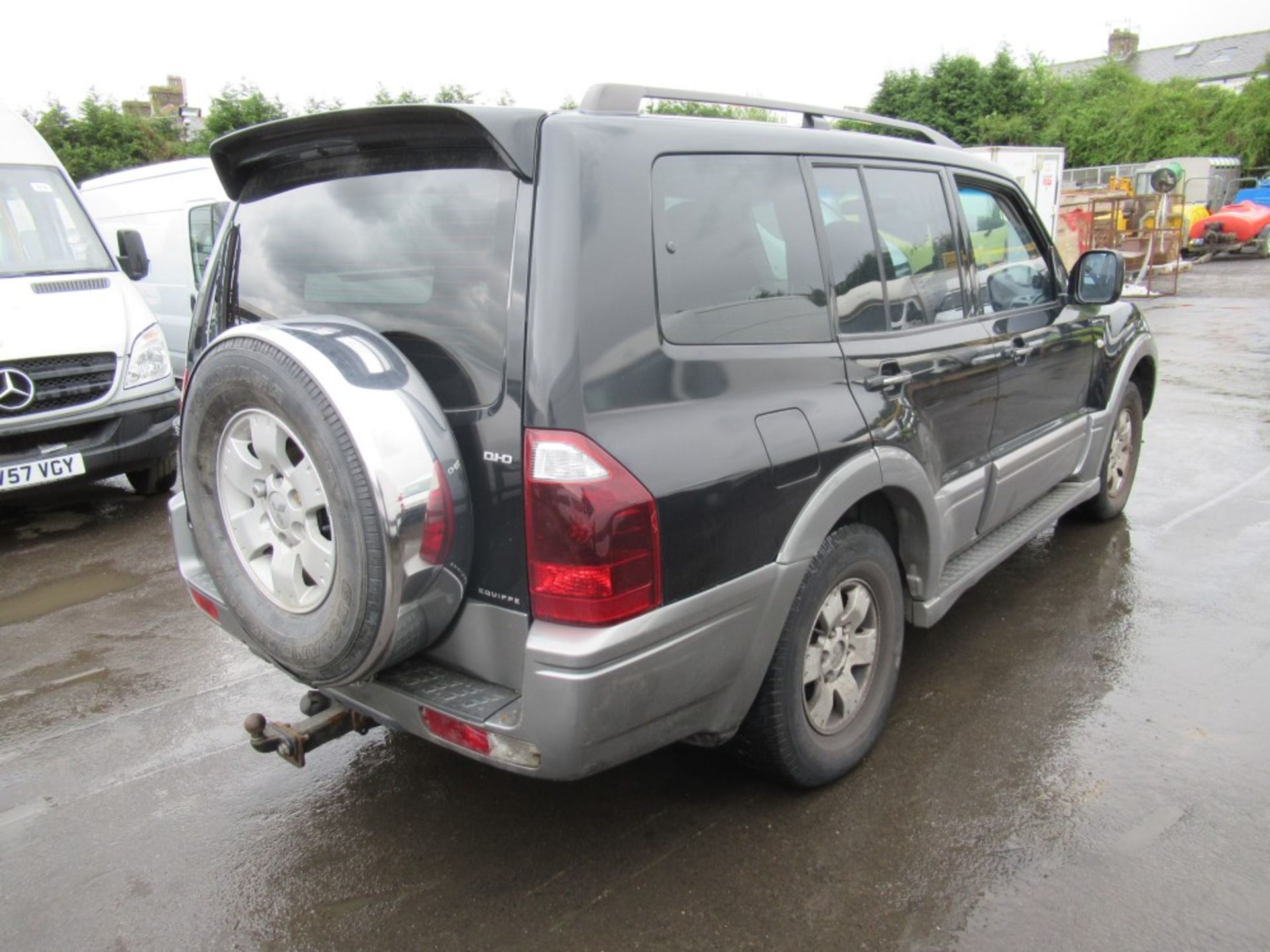 04 reg MITSUBISHI SHOGUN EQUIP DI-D LWB, 1ST REG 04/04, TEST 04/20, 175481M NOT WARRANTED, 4 - Image 4 of 6