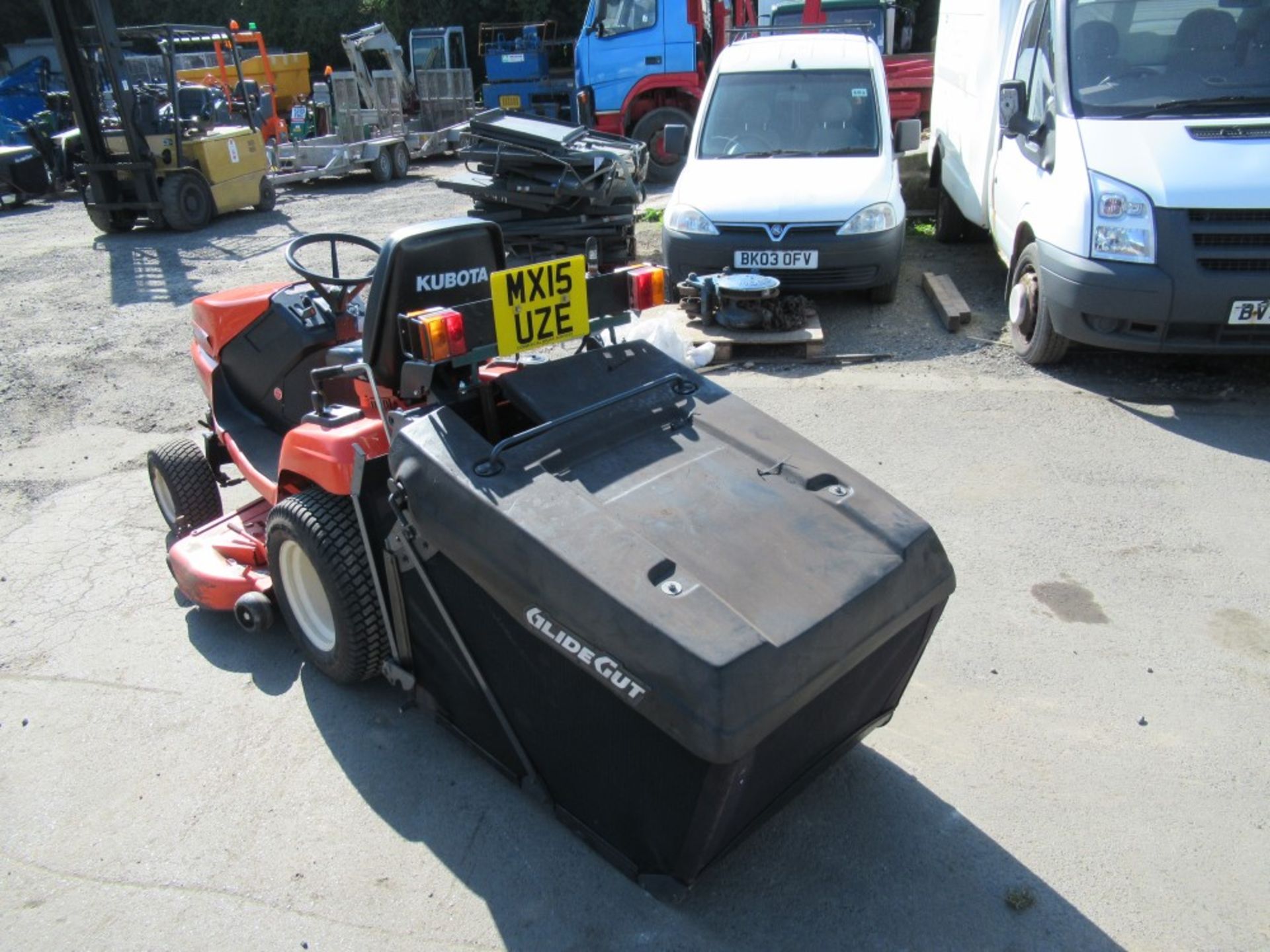 15 reg KUBOTA G21E RIDE ON MOWER (DIRECT COUNCIL) 329 HOURS, NO V5 [+ VAT] - Image 2 of 2