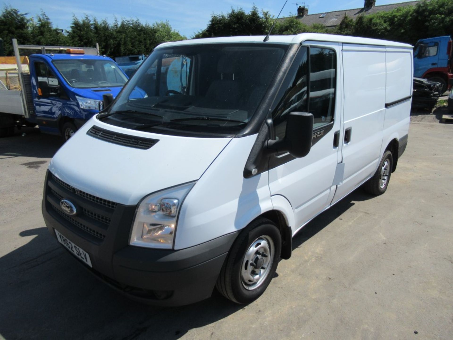 62 reg FORD TRANSIT 100 T280 SWB, 1ST REG 10/12, TEST 05/19, 122911M NOT WARRANTED, V5 HERE, 1 - Image 2 of 5