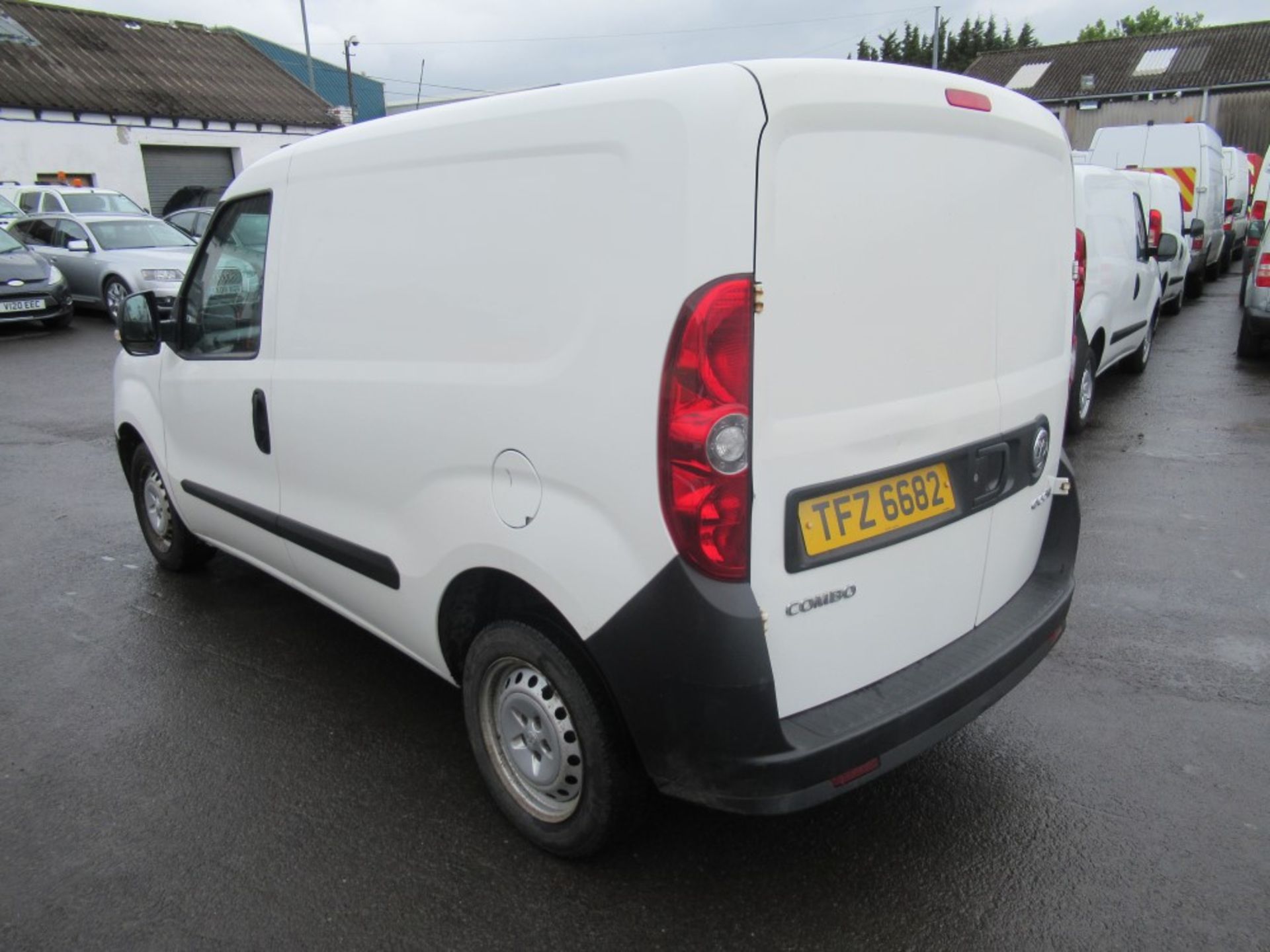 2014 VAUXHALL COMBO 2000 CDTI SS E-FLEX, 1ST REG 07/14, TEST 07/19, 128017M WARRANTED, V5 HERE, 1 - Image 3 of 6