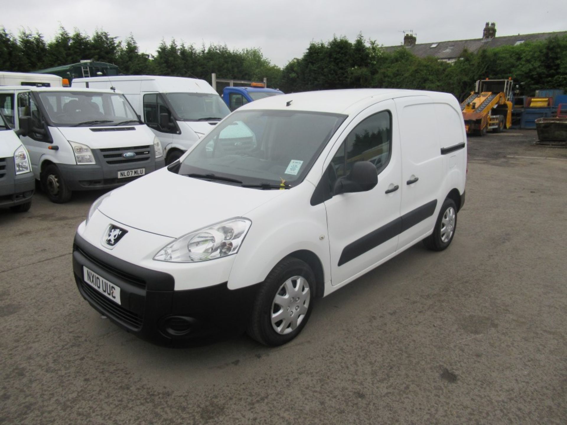 10 reg PEUGEOT PARNTER 850S HDI 90, 1ST REG 03/10, TEST 01/20, 158216M NOT WARRANTED, V5 HERE, 3 - Image 2 of 5