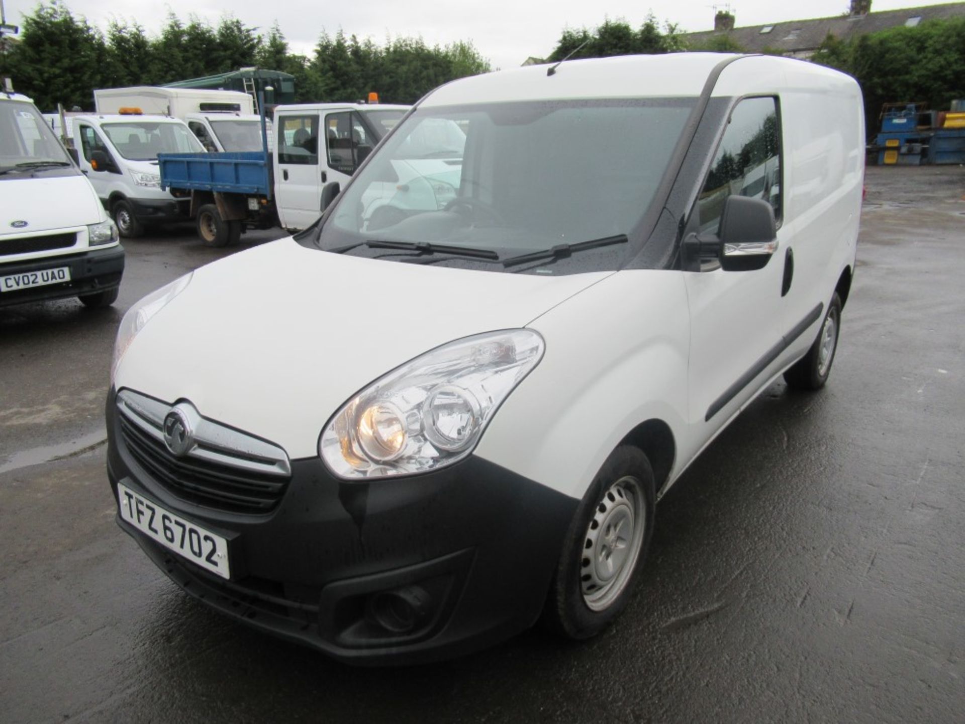 2014 VAUXHALL COMBO 2000 CDTI SS E-FLEX, 1ST REG 07/14, TEST 08/19, 139163M WARRANTED, V5 HERE, 1 - Image 2 of 6