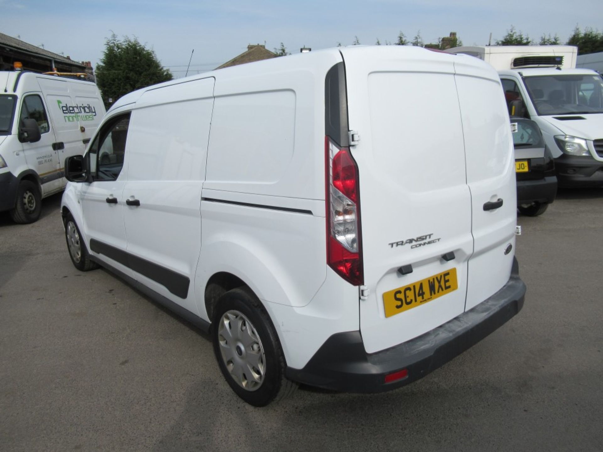 14 reg FORD TRANSIT CONNECT 240 TREND E-TEC, 1ST REG 06/14, TEST 06/19, 150076M WARRANTED, V5 - Image 3 of 6