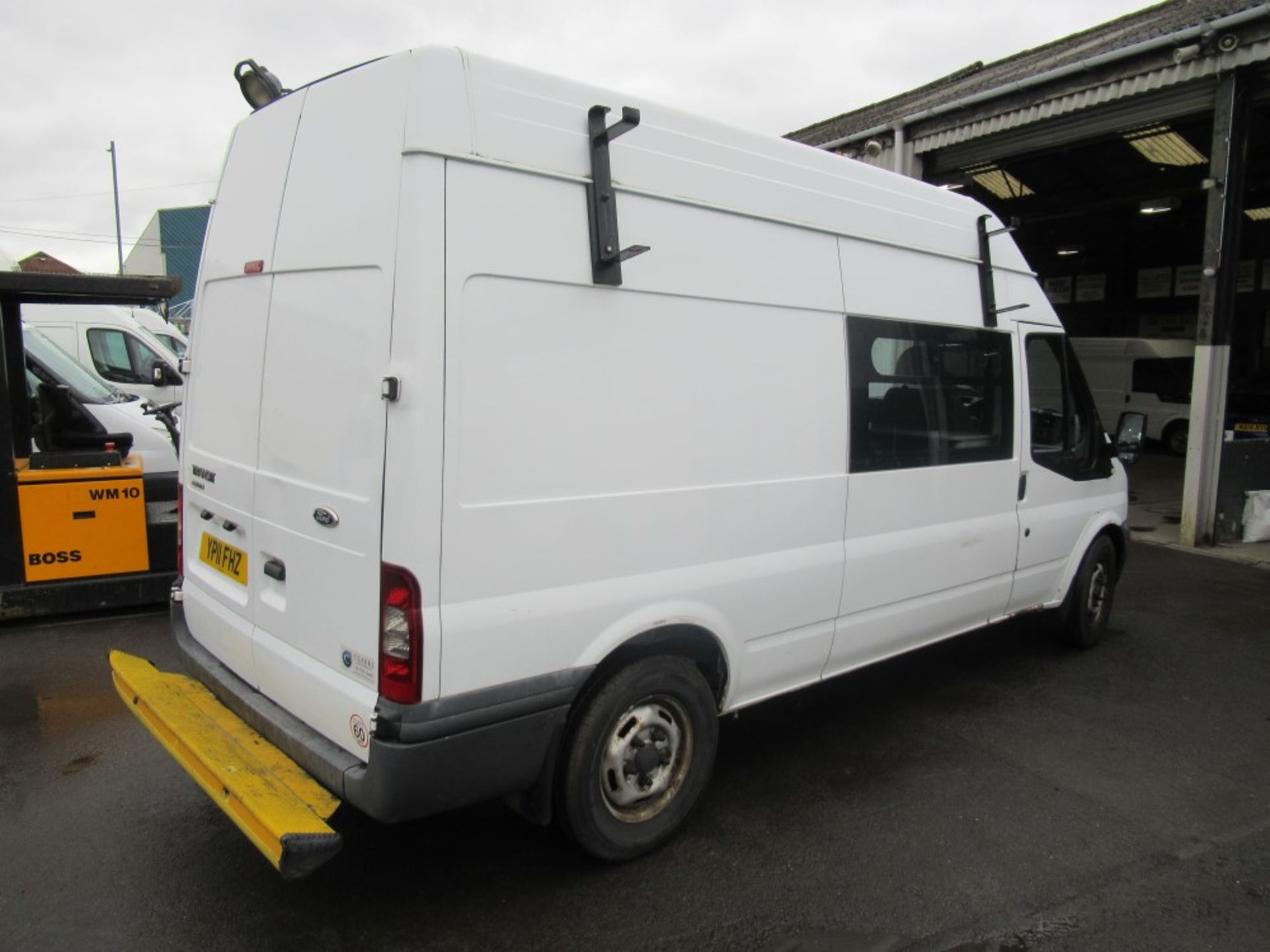 11 reg FORD TRANSIT 100 T350L RWD, 1ST REG 04/11, TEST 12/19, 184096M WARRANTED, V5 HERE, 1 OWNER - Image 4 of 8