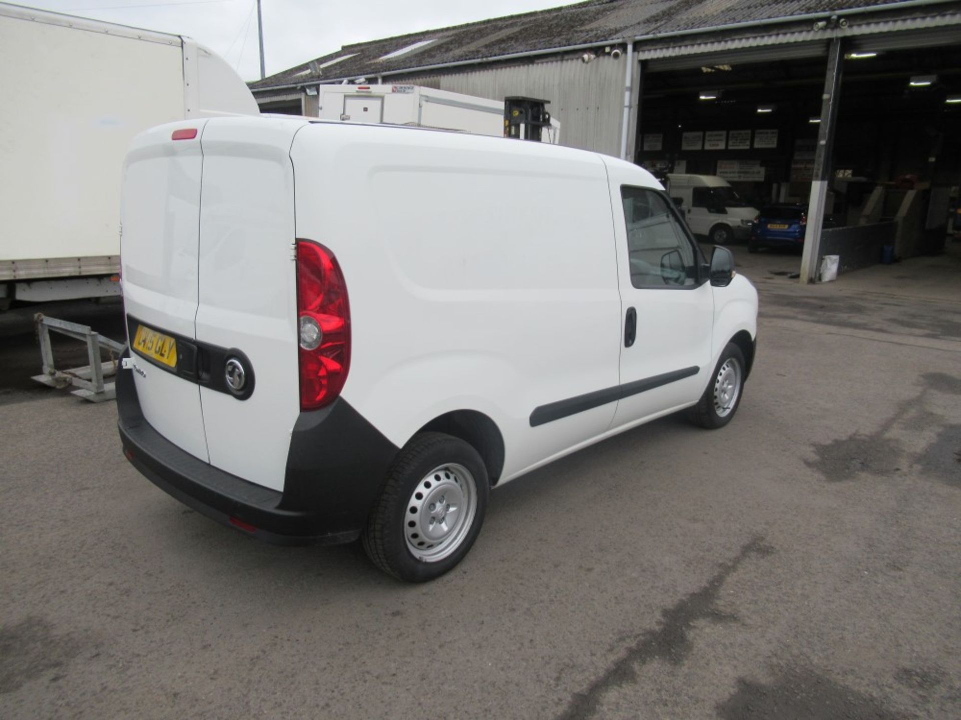 15 reg VAUXHALL COMBO 2000 CDTI, 1ST REG 08/15, TEST 08/19, 36312M WARRANTED, PART V5 - NO GREEN - Image 4 of 5