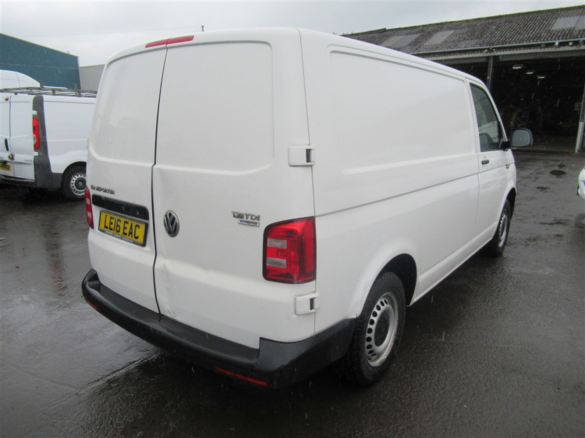 16 reg VW TRANSPORTER T28 S-LINE TDI, 1ST REG 08/16, 57157M WARRANTED, V5 HERE, 1 FORMER KEEPER [+ - Image 4 of 6