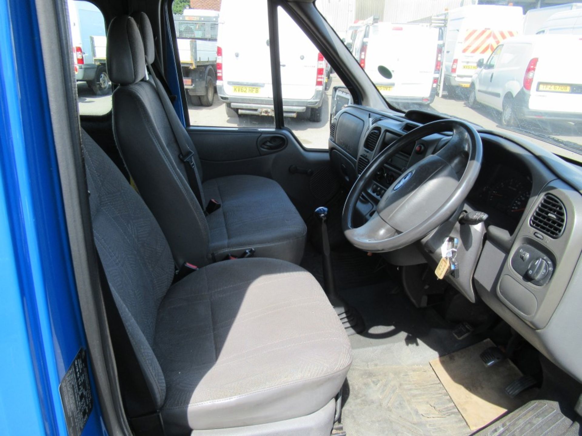 55 reg FORD TRANSIT 280 LWB MINIBUS, 1ST REG 12/05, TEST 04/20, 250467M WARRANTED, V5 HERE, 1 FORMER - Image 5 of 5