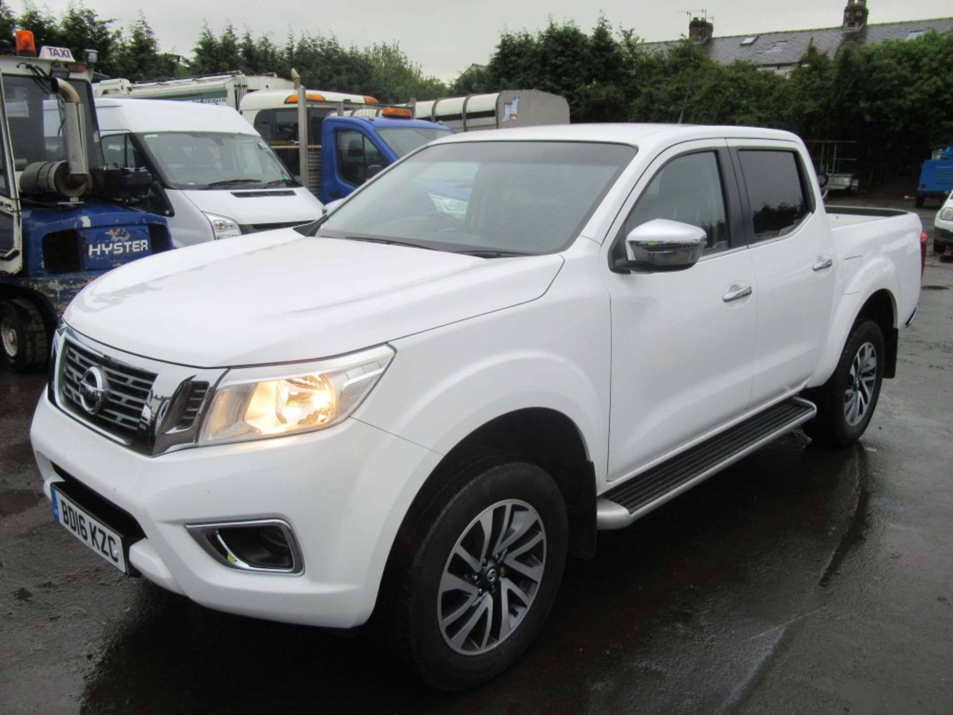 16 reg NISSAN NP300 NAVARA ACENTA +DCI PICKUP, 1ST REG 04/16, 25683M WARRANTED, V5 HERE, 1 OWNER - Image 2 of 5