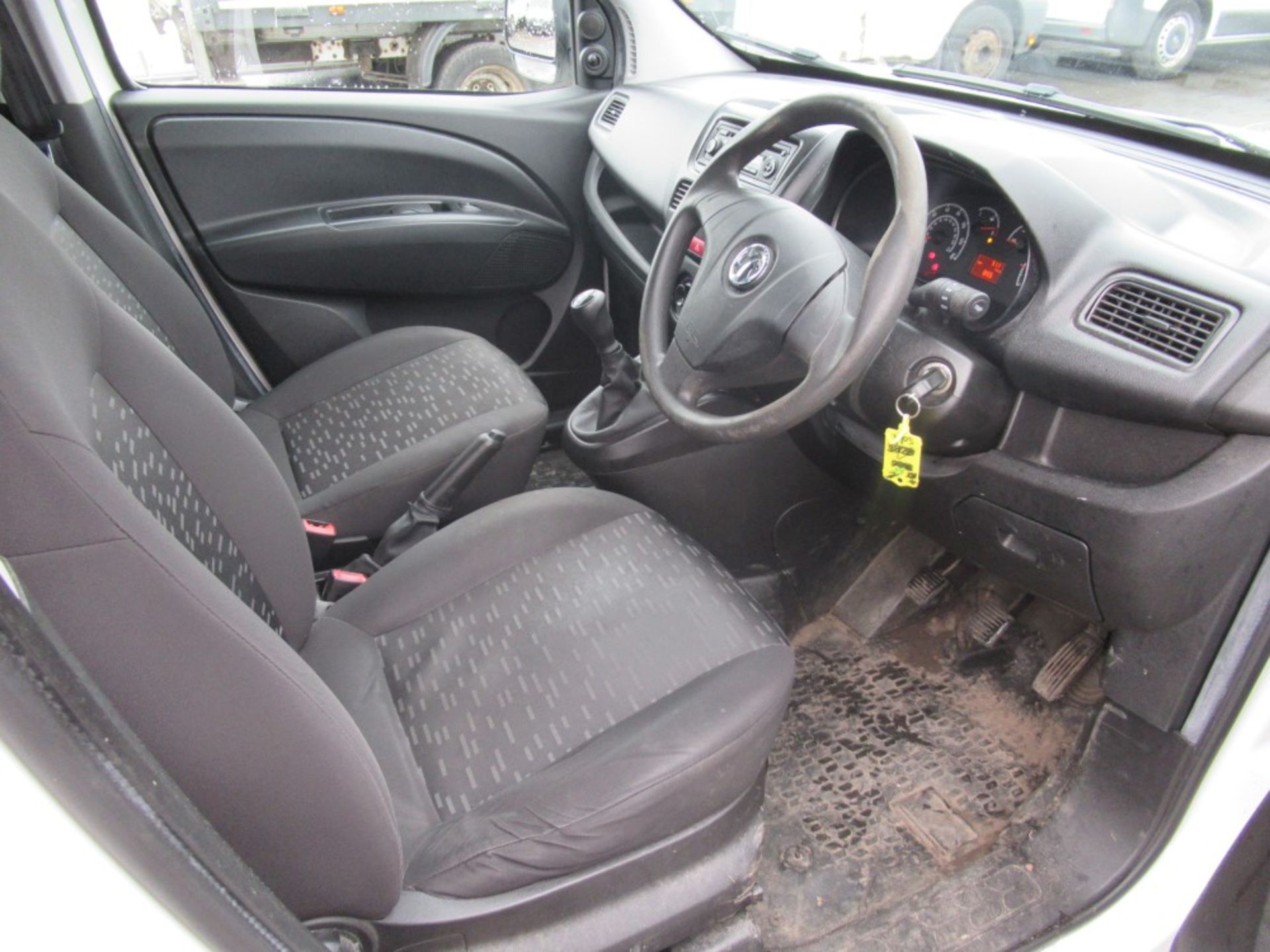 2014 VAUXHALL COMBO 2000 CDTI SS E-FLEX, 1ST REG 07/14, TEST 09/19, 154322M WARRANTED, V5 HERE, 1 - Image 6 of 6