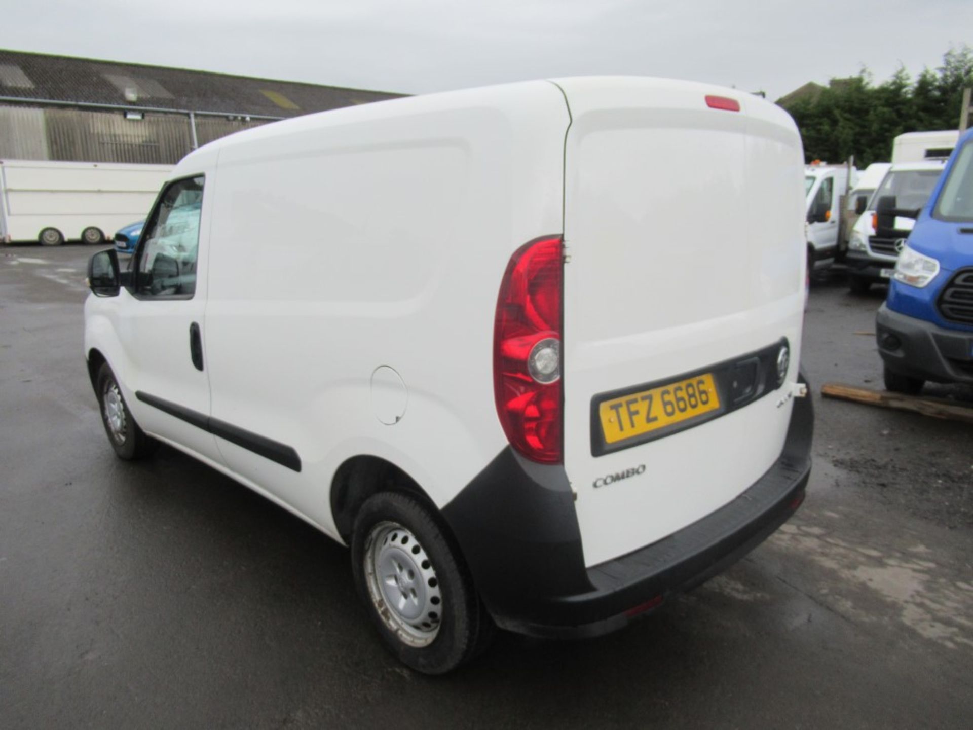 2014 VAUXHALL COMBO 2000 CDTI SS E-FLEX, 1ST REG 07/14, TEST 09/19, 154322M WARRANTED, V5 HERE, 1 - Image 3 of 6