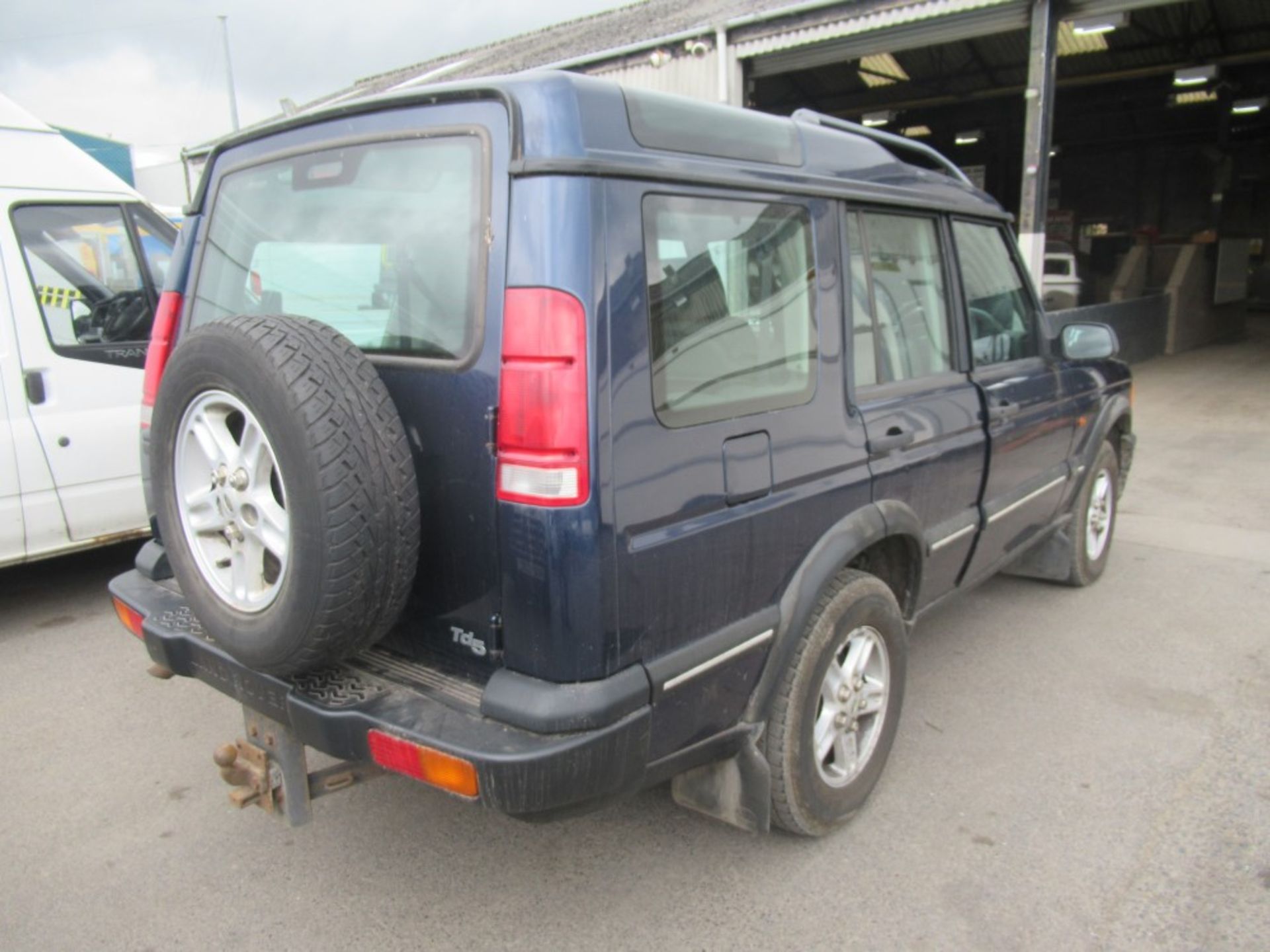 51 reg LAND ROVER DISCOVERY TD5 GS 7 SEATER, 1ST REG 09/01, TEST 06/19, 94743M WARRANTED, V5 HERE, 1 - Image 4 of 5