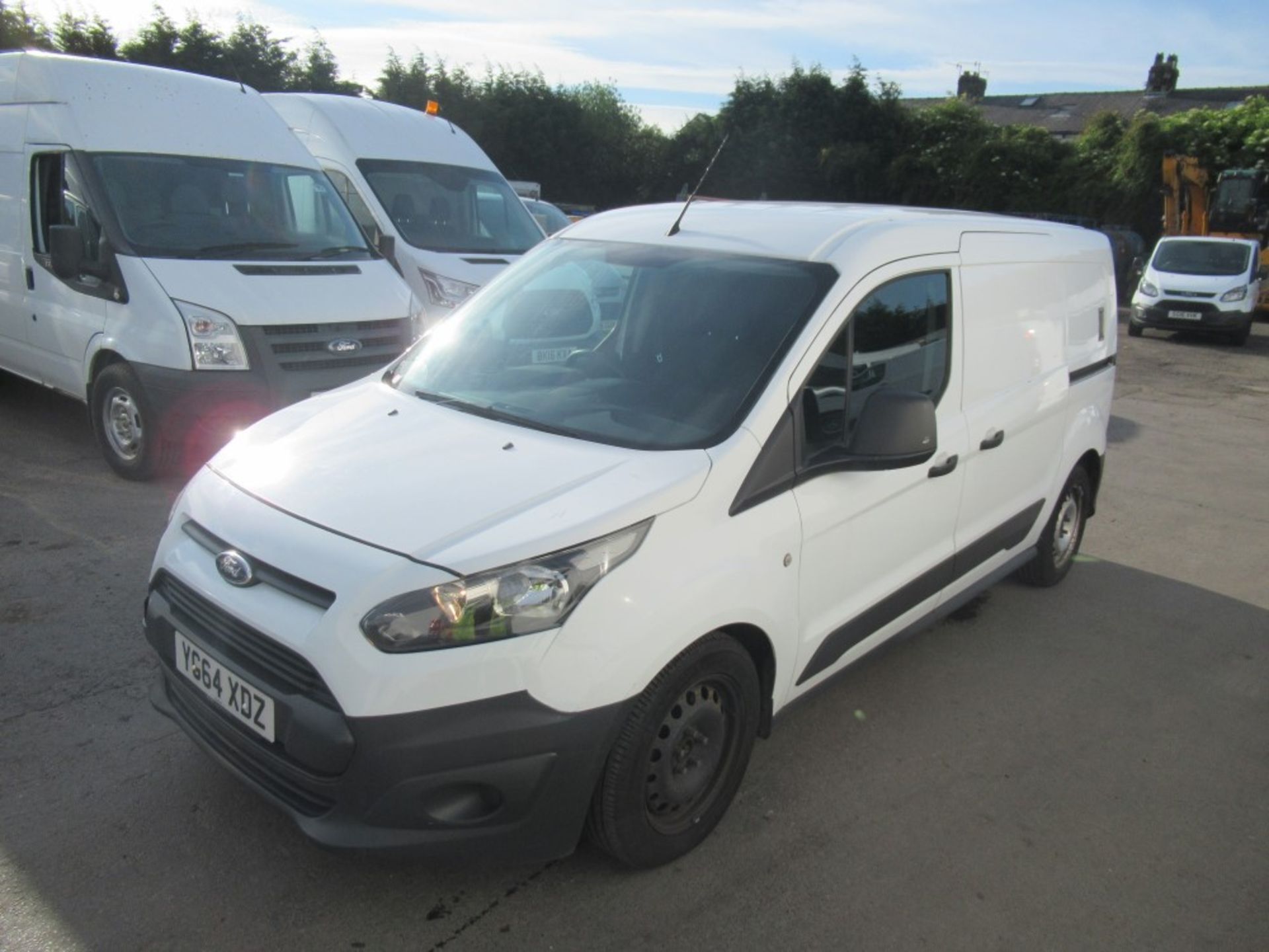 64 reg FORD TRANSIT CONNECT 210 ECO-TECH C/W REACH & WASH SYSTEM IN REAR, 1ST REG 09/14, 120053M - Image 2 of 7