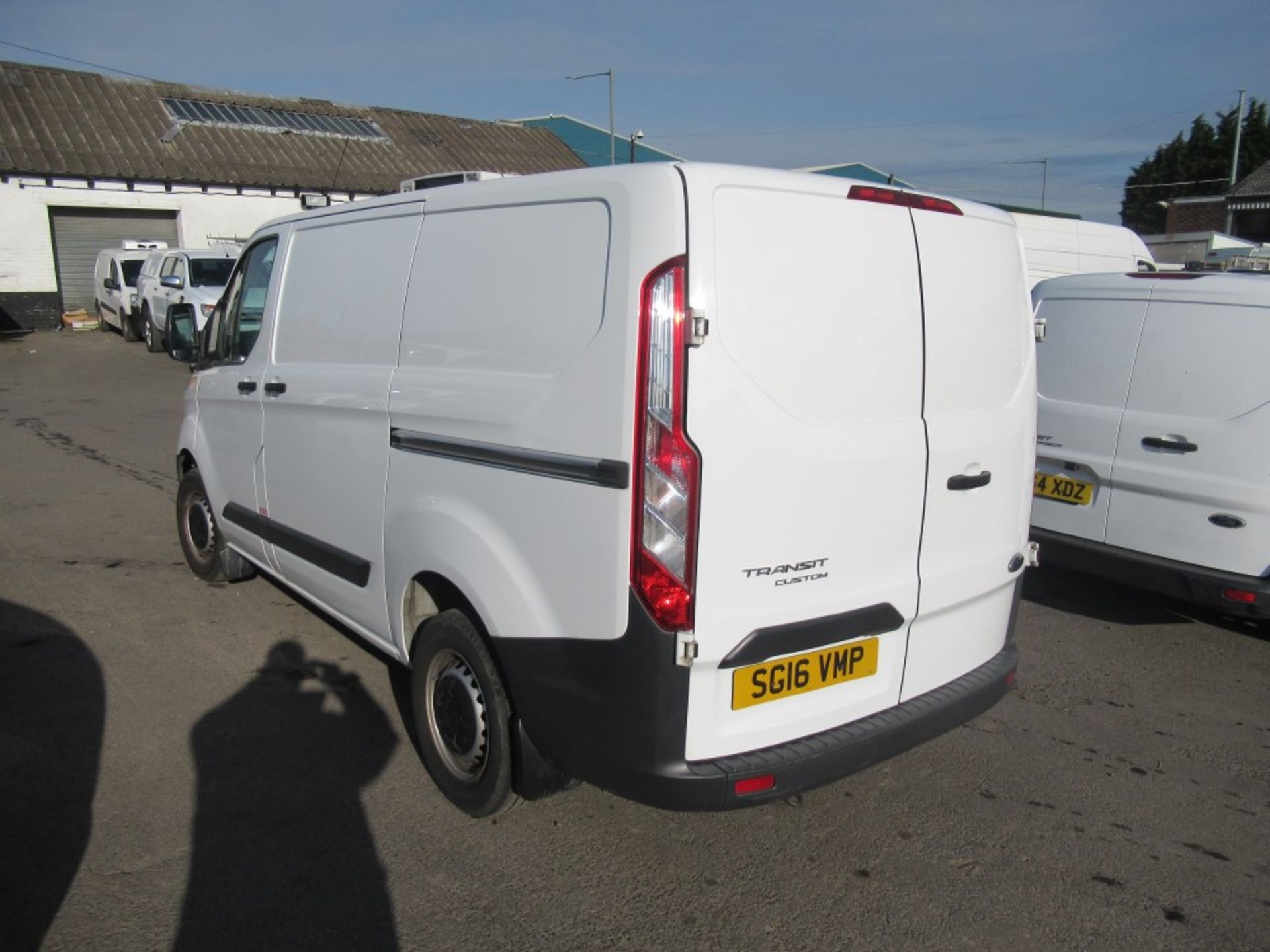 16 reg FORD TRANSIT CUSTOM 270 ECO-TECH, 1ST REG 04/16, 54514M, V5 HERE, 1 OWNER FROM NEW [+ VAT] - Image 3 of 5