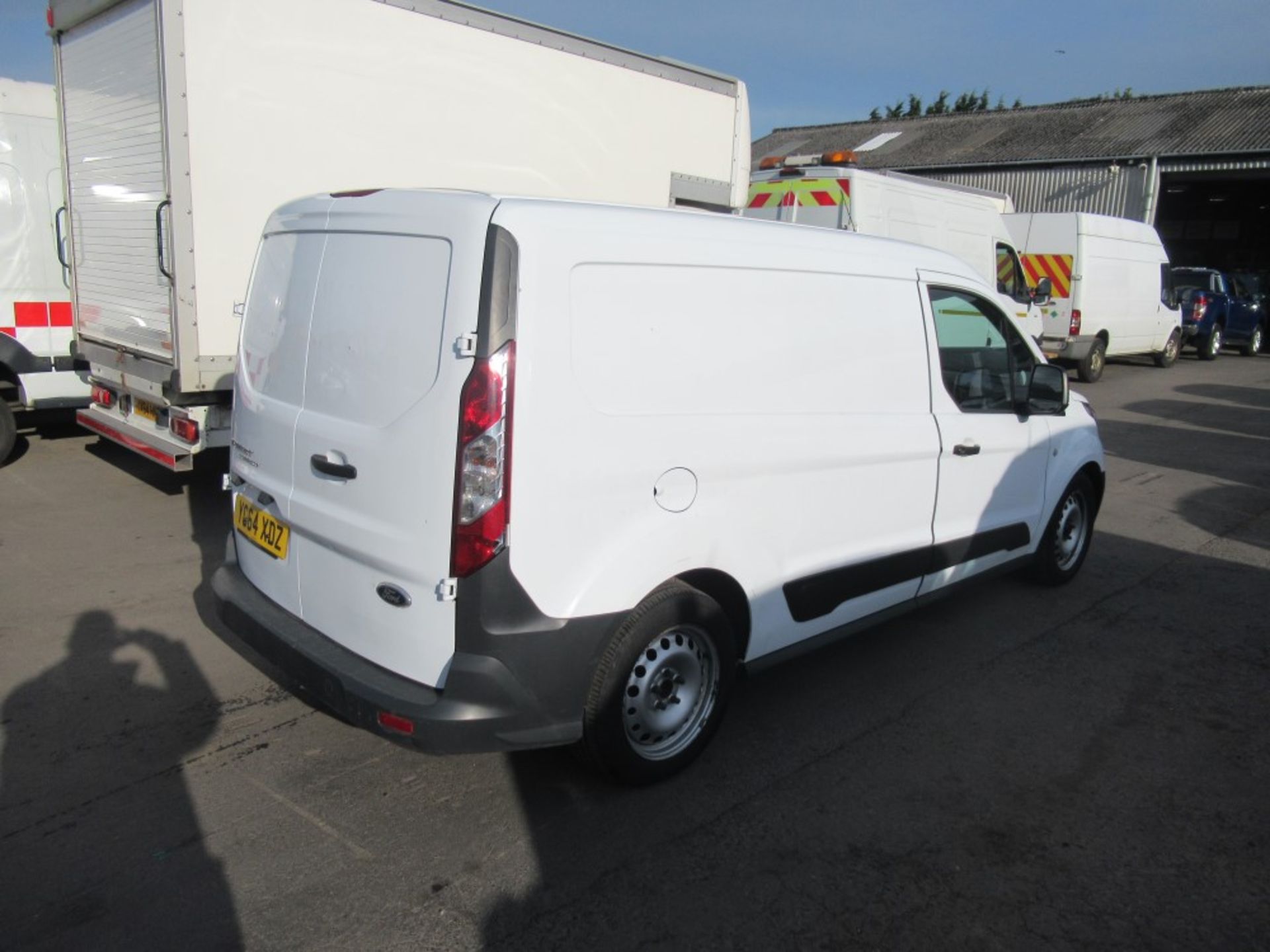 64 reg FORD TRANSIT CONNECT 210 ECO-TECH C/W REACH & WASH SYSTEM IN REAR, 1ST REG 09/14, 120053M - Image 4 of 7