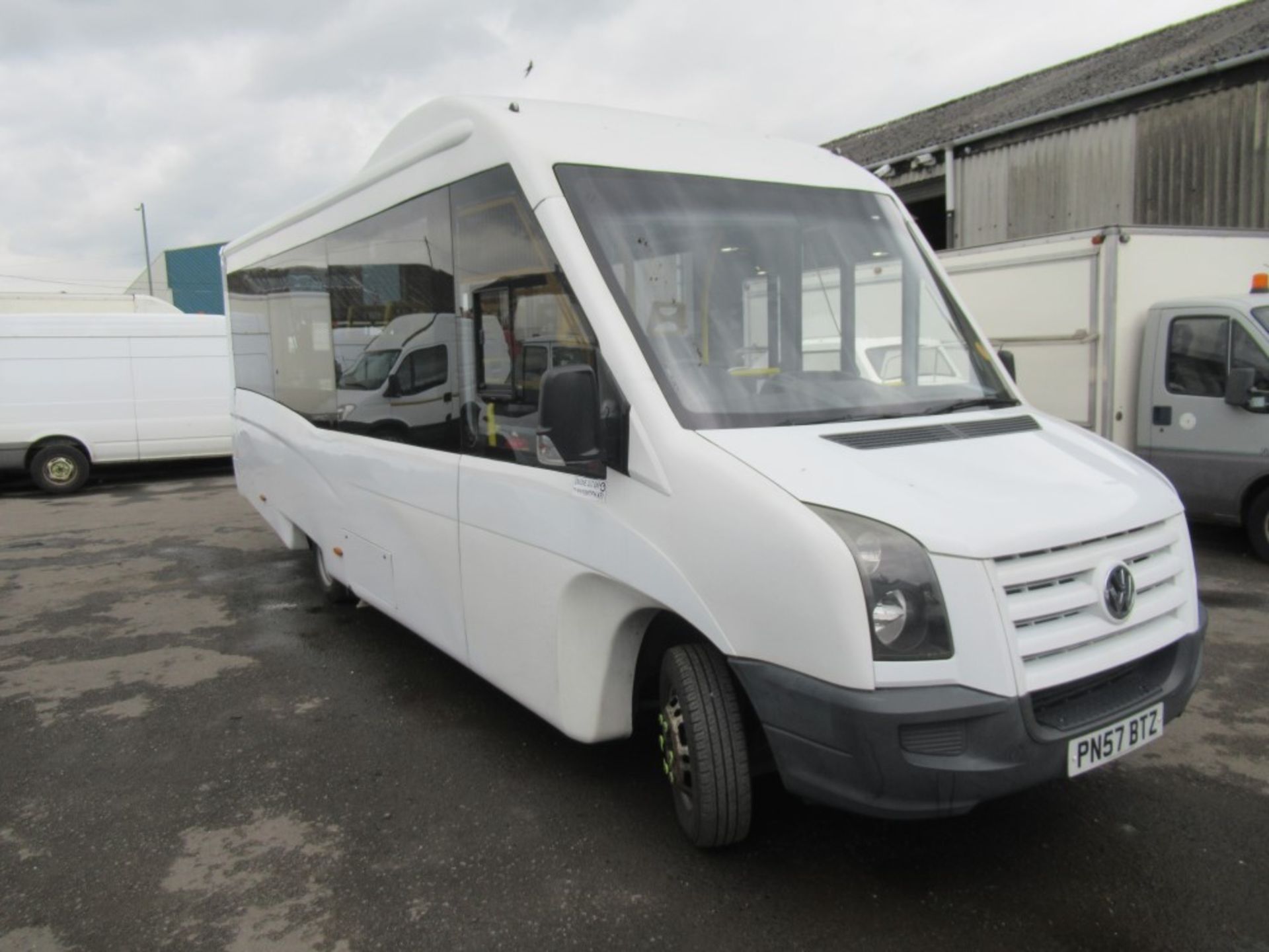 57 reg VW CRAFTER 16 SEAT MINIBUS, c/w COIF & LOLER LIFT CERT, 1ST REG 10/07, TEST 01/20, V5 HERE,