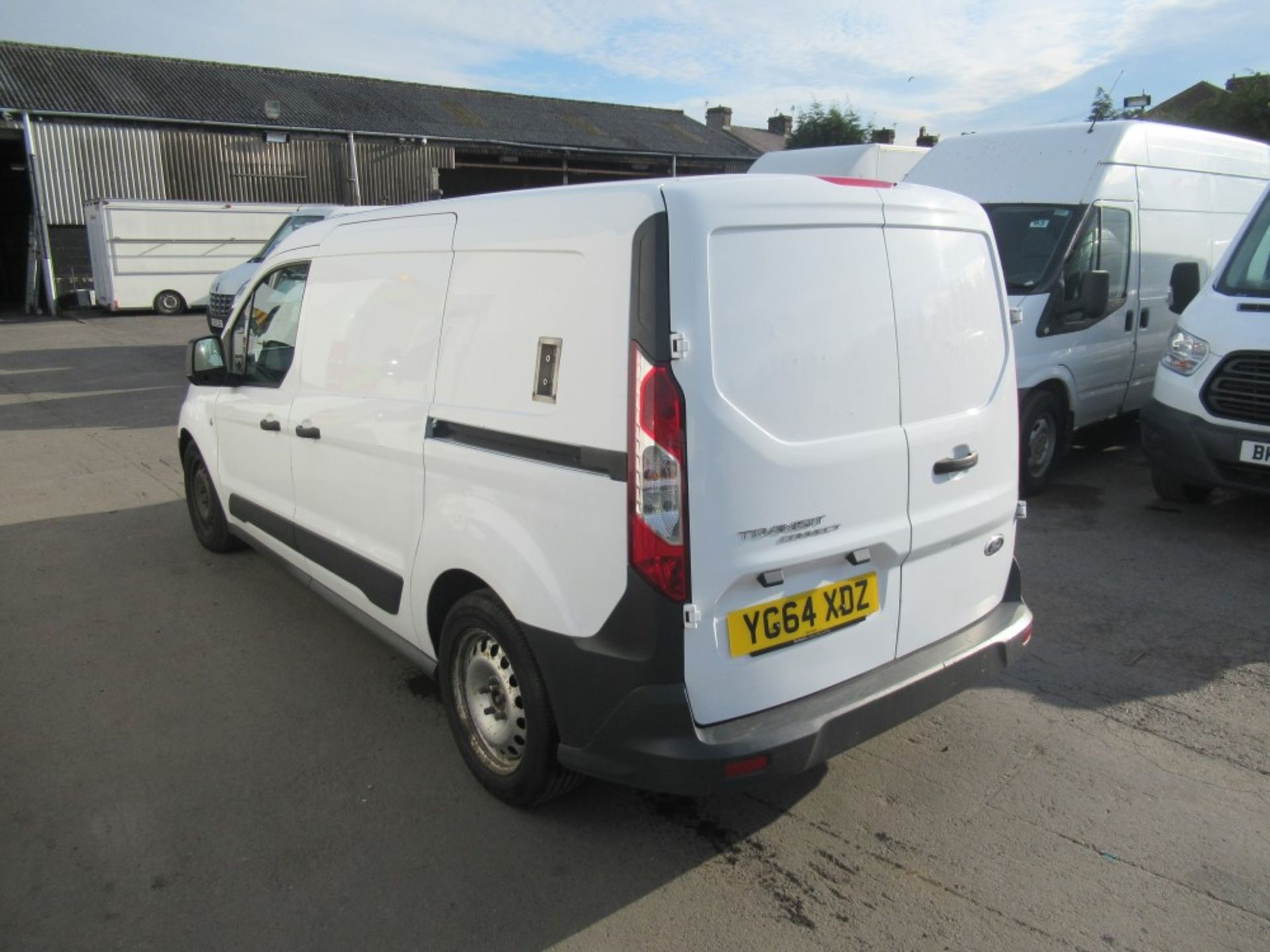 64 reg FORD TRANSIT CONNECT 210 ECO-TECH C/W REACH & WASH SYSTEM IN REAR, 1ST REG 09/14, 120053M - Image 3 of 7