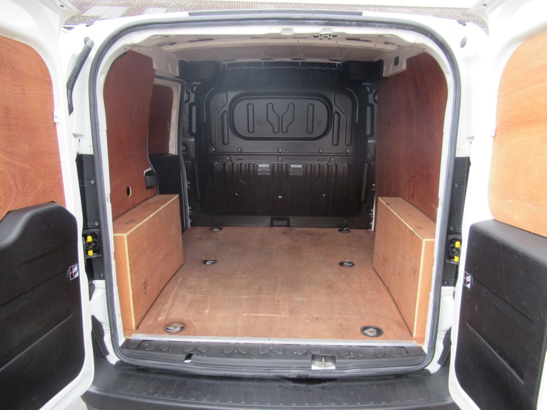 16 reg FIAT DOBLO 16V MULTIJET, 1ST REG 07/16, 58883M WARRANTED, V5 HERE, 1 OWNER FROM NEW [+ VAT] - Image 5 of 6