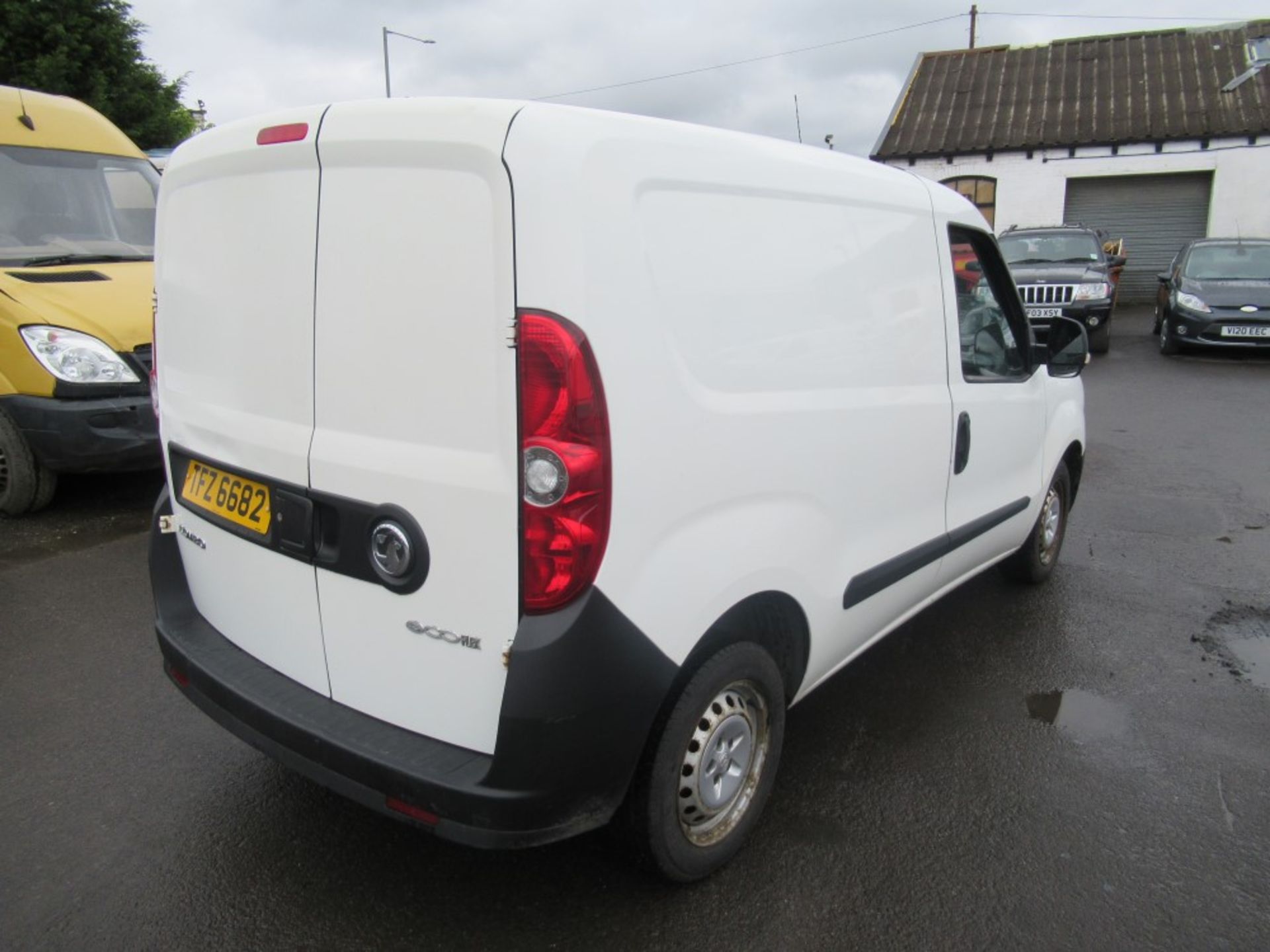 2014 VAUXHALL COMBO 2000 CDTI SS E-FLEX, 1ST REG 07/14, TEST 07/19, 128017M WARRANTED, V5 HERE, 1 - Image 4 of 6