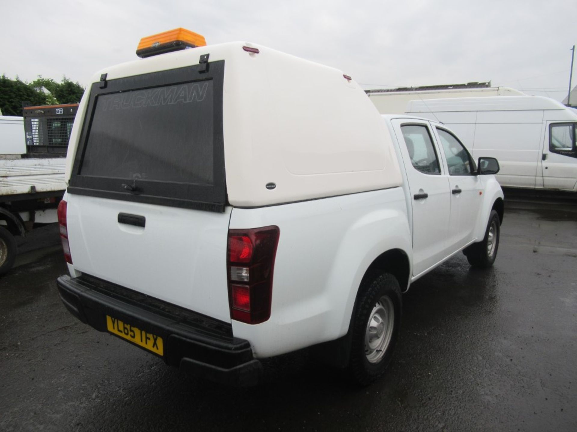 65 reg ISUZU D - MAX D/C TWIN TURBO TD, 1ST REG 02/16, TEST 02/20, 36749M WARRANTED, V5 HERE, 1 - Image 4 of 5