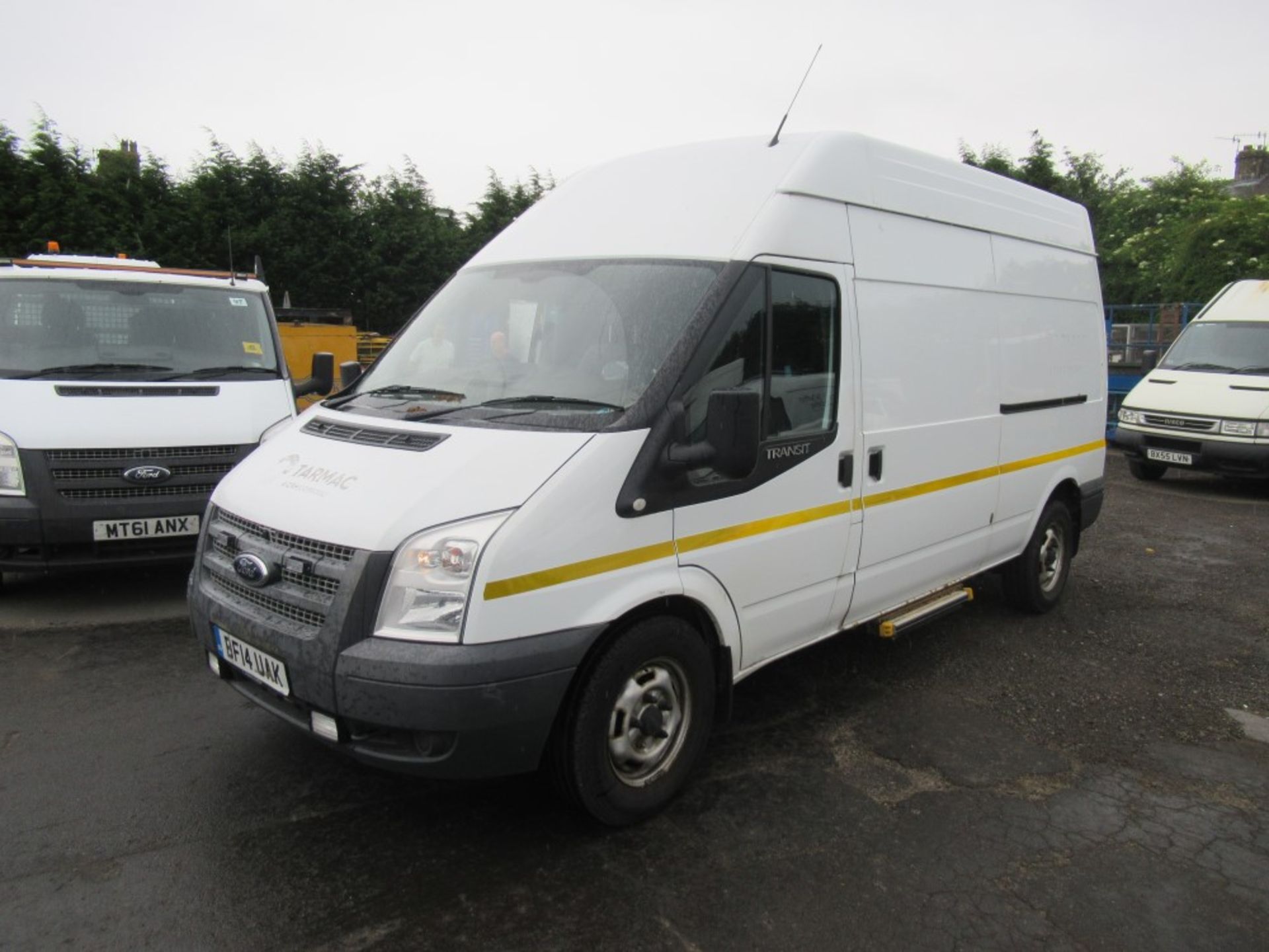 14 reg FORD TRANSIT 140 T350 FWD, 1ST REG 05/14, 104467M, V5 HERE, 1 OWNER FROM NEW [+ VAT] - Image 2 of 5