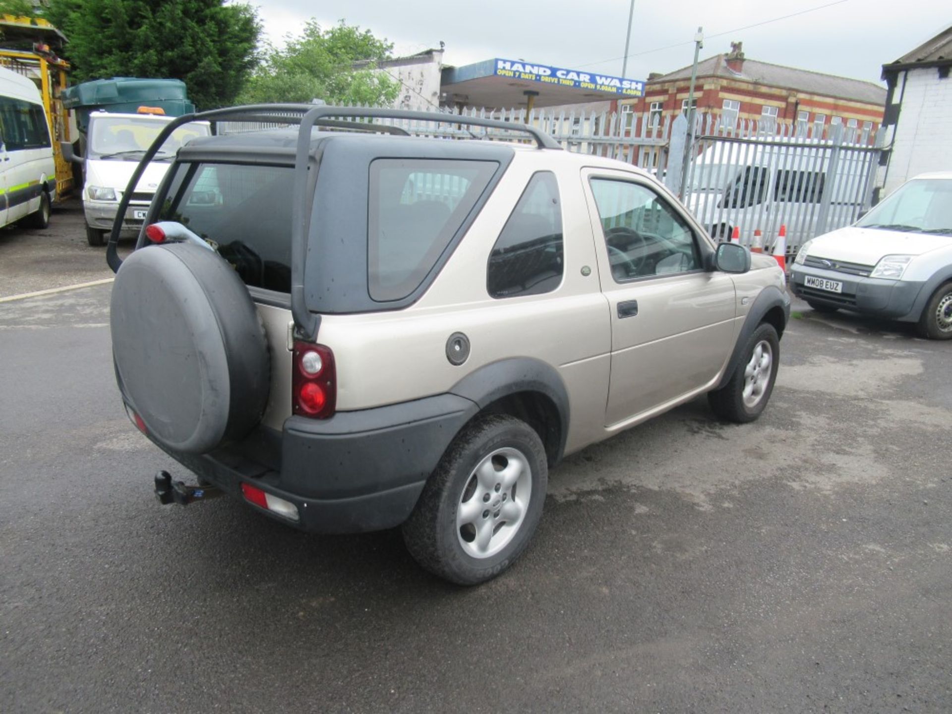 03 reg LAND ROVER FREELANDER SERENGETI, 1ST REG 06/03, TEST 10/19, 123700M, V5 HERE, 6 FORMER - Image 4 of 5