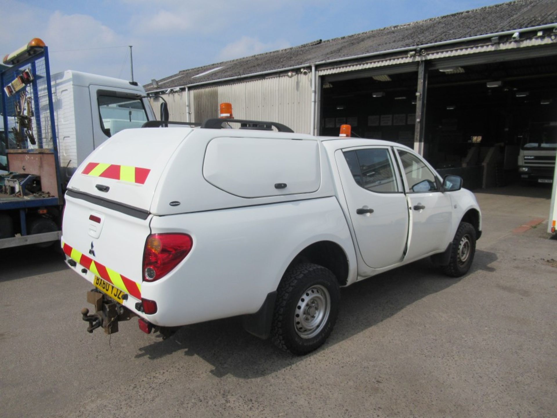 60 reg MITSUBISHI L200 4WORK DCB DI-D 4 X 4 PICKUP, 1ST REG 01/11, TEST 01/20, 135223M WARRANTED, V5 - Bild 4 aus 5