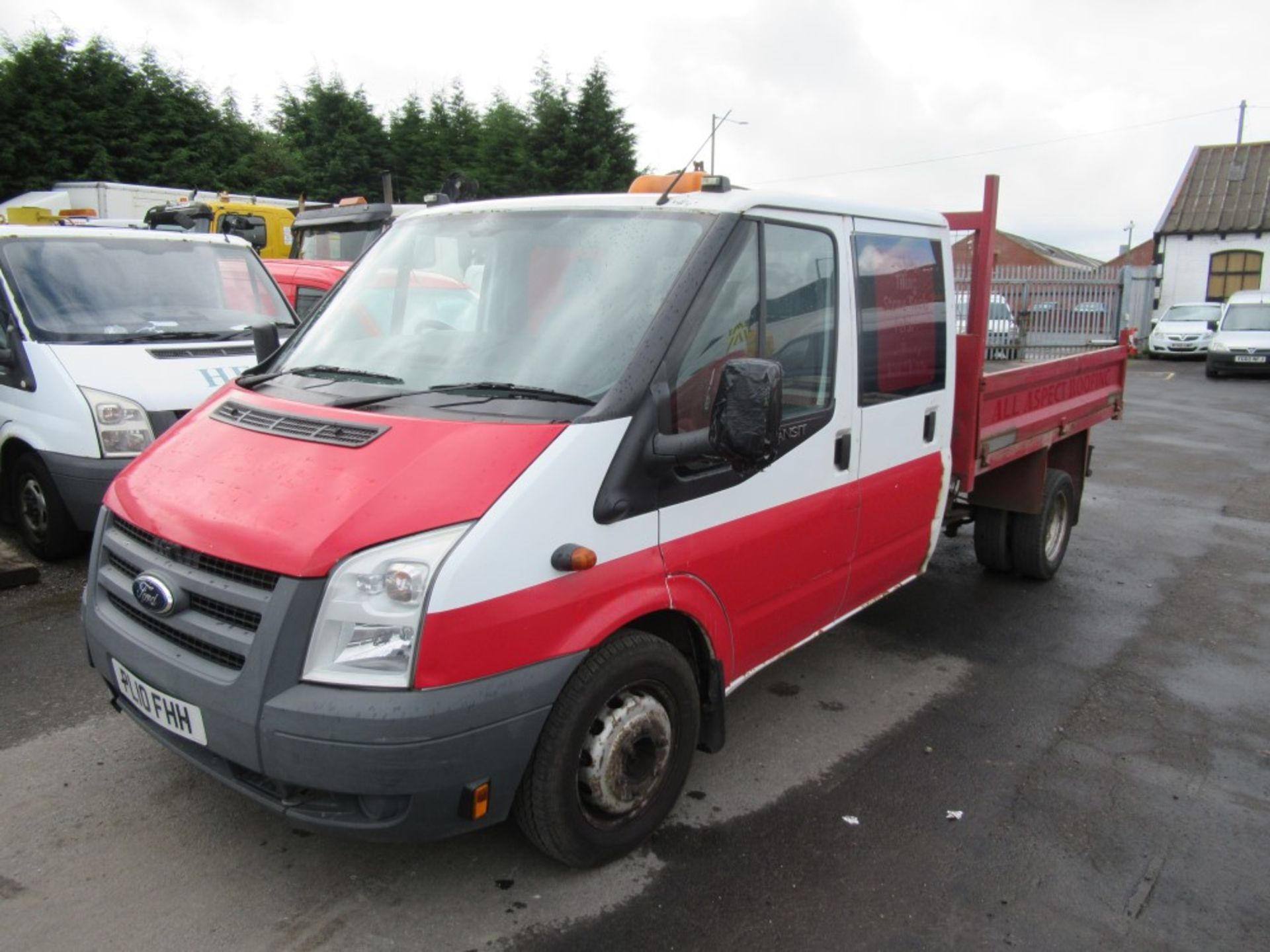 10 reg FORD TRANSIT 100 T350L D/C RWD TIPPER, 1ST REG 07/10, TEST 08/20, 127642M NOT WARRANTED, NO - Image 2 of 5