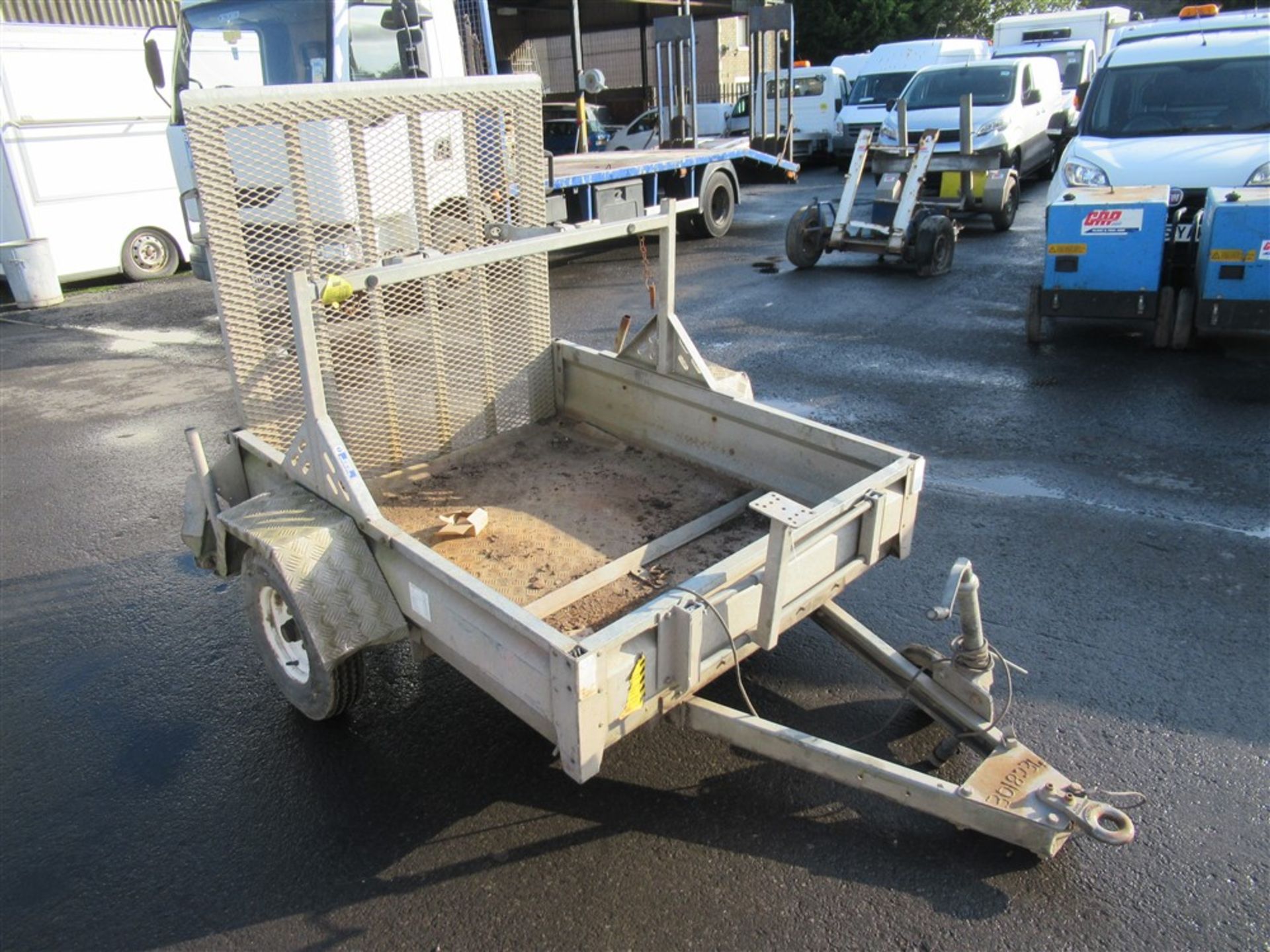 TRAFFIC LIGHT TRAILER (DIRECT GAP) [+ VAT]