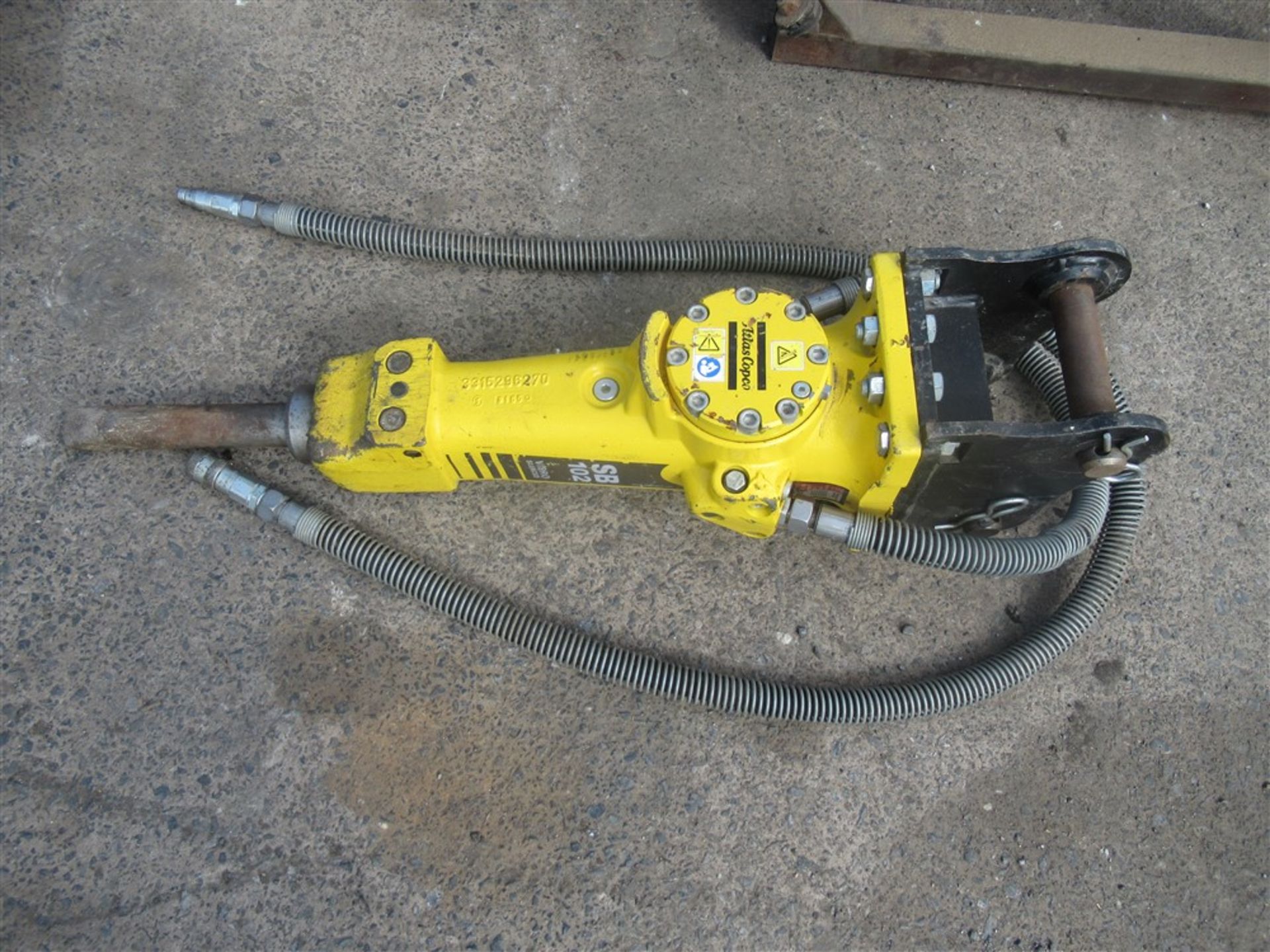 ATLAS COPCO PECKER SB102 30mm PINS [+ VAT]