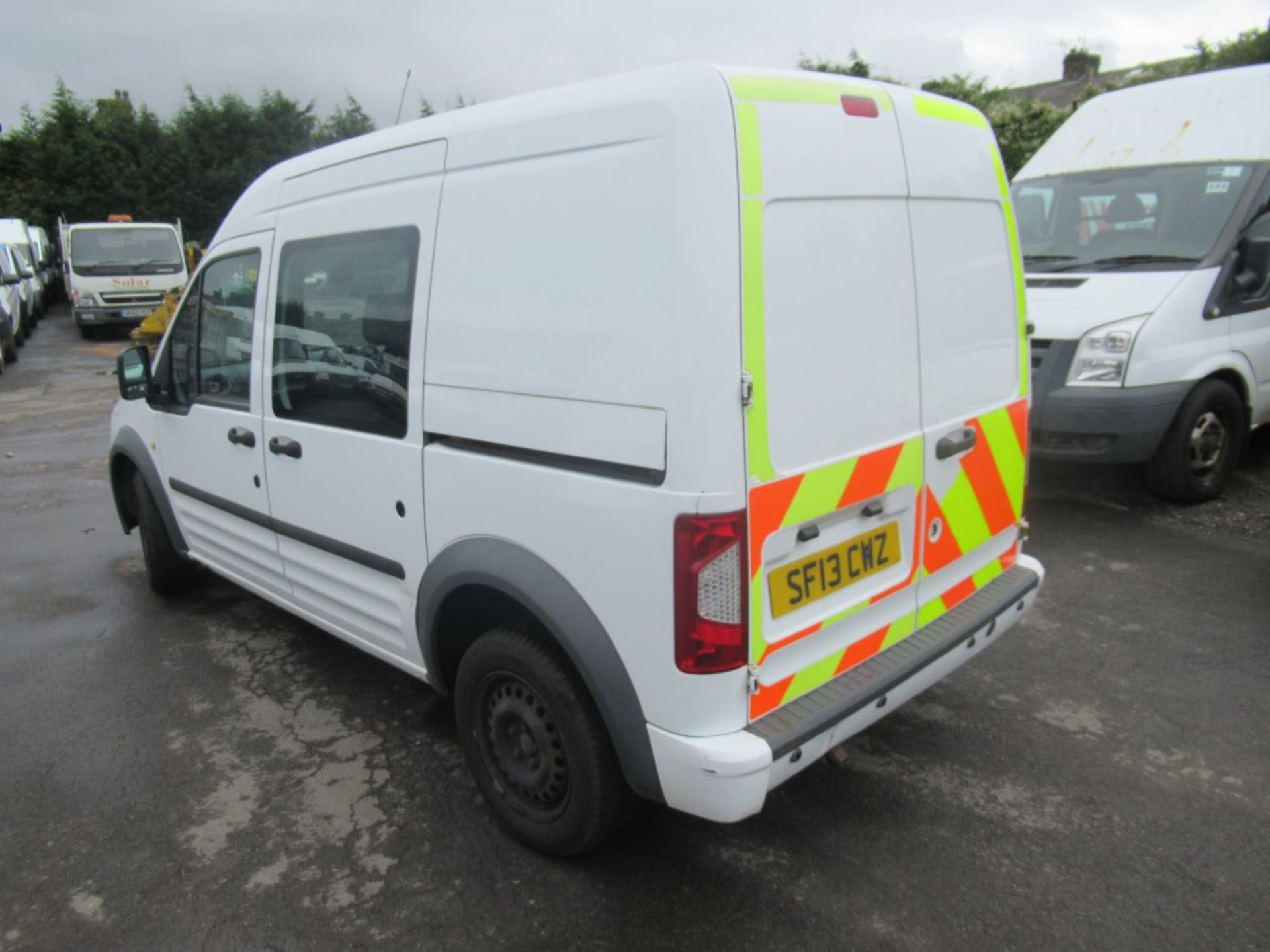 13 reg FORD TRANSIT CONNECT 90 T230 TREND, 1ST REG 03/13, 153853M WARRANTED, V5 HERE, 1 OWNER FROM - Image 3 of 6