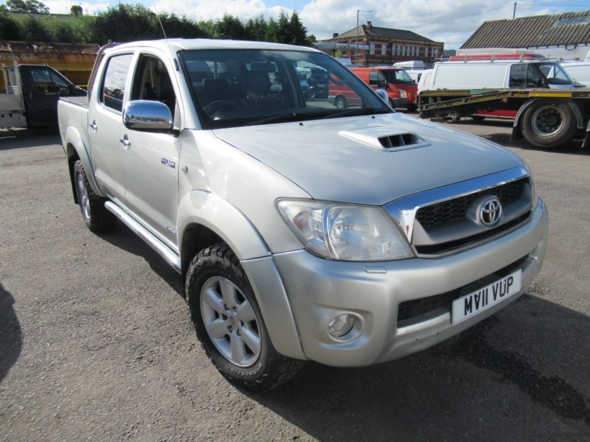 11 reg TOYOTA HILUX INVINCIBLE D-4D 4X4 DCBA UTILITY, 1ST REG 03/11, TEST 01/20, 207741M