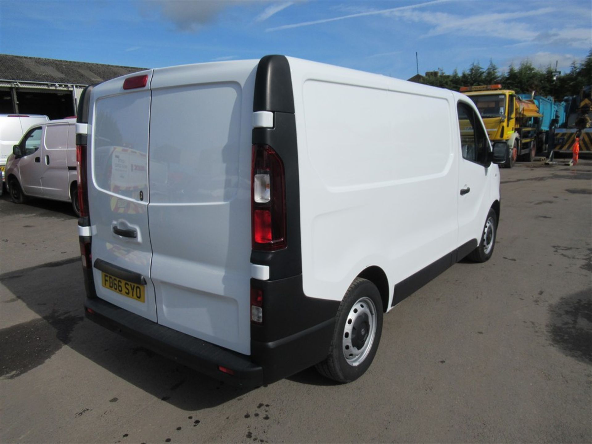 66 reg VAUXHALL VIVARO 2700 BITURBO CDTI S/S PANEL VAN, 1ST REG 12/16, 40508M WARRANTED, V5 HERE, - Image 4 of 6