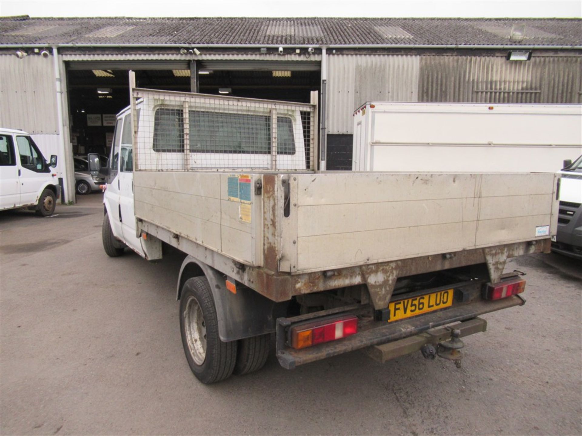 56 reg FORD TRANSIT 100 T350L D/C RWD DROPSIDE, 1ST REG 01/07, TEST 10/19, 138846M WARRANTED, V5 - Image 3 of 6