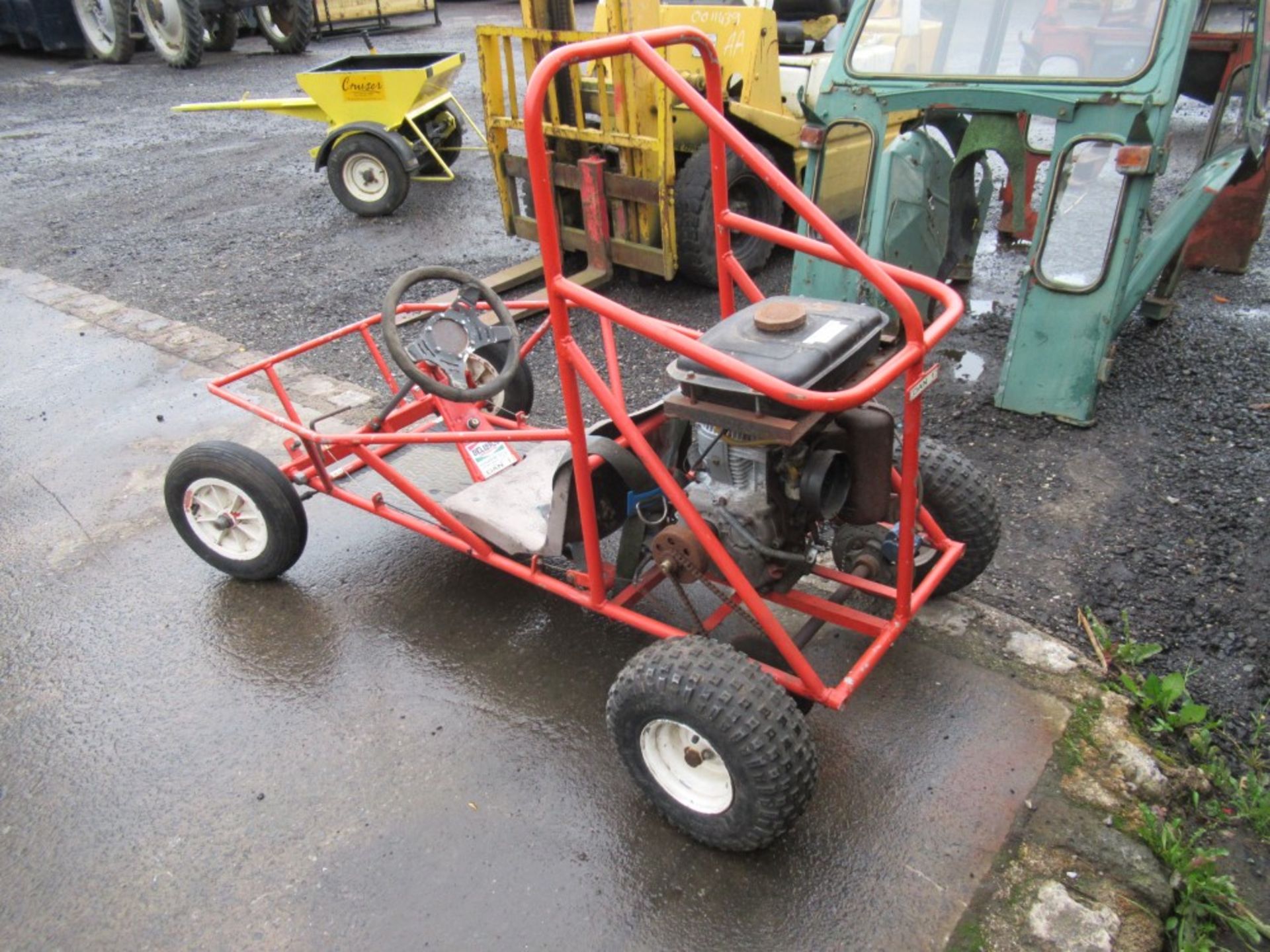 RED PETROL ENGINED GO CART WITH HONDA CHASSIS [NO VAT[ - Image 2 of 2