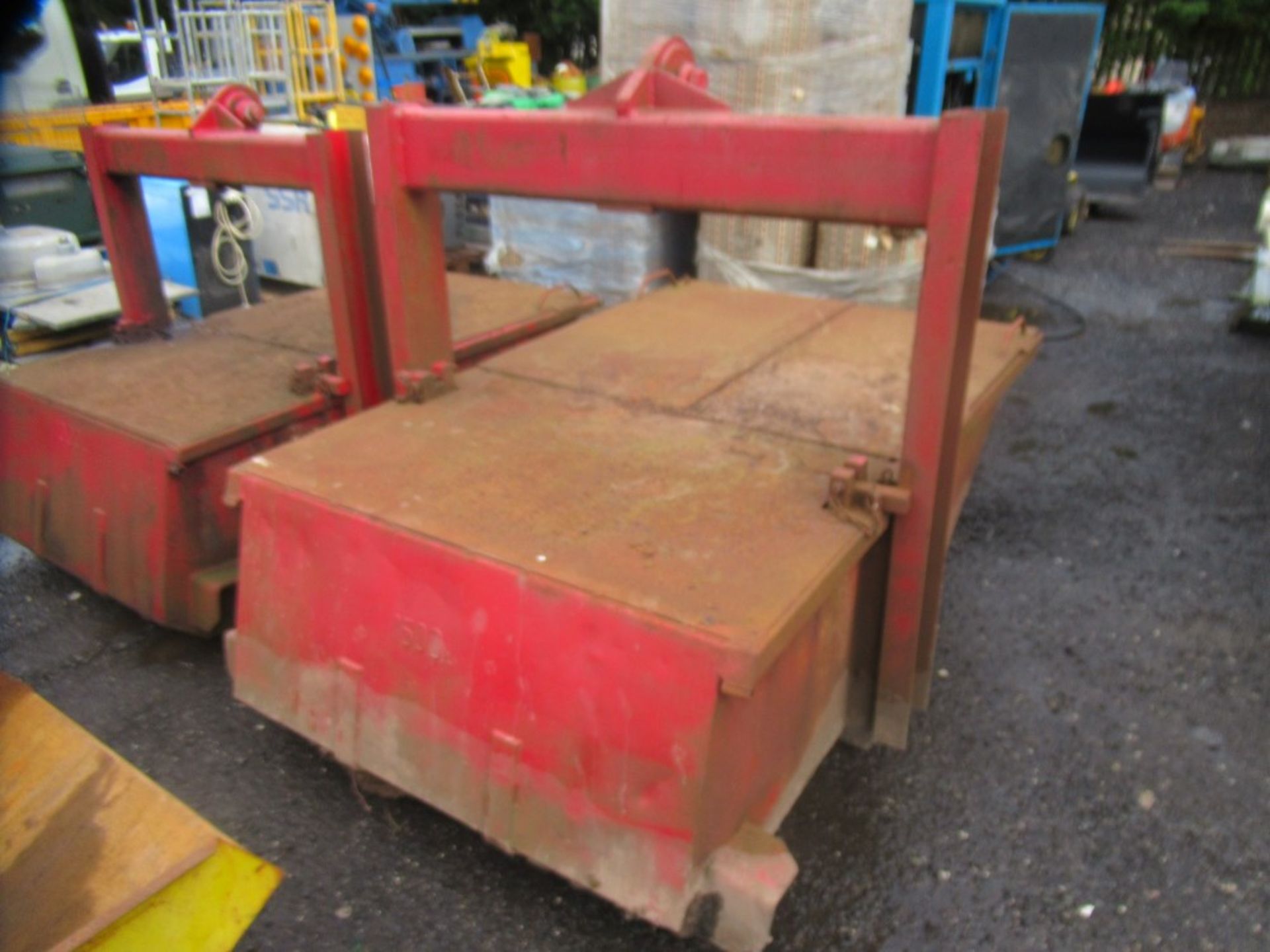 TIPPING SKIP [NO VAT]