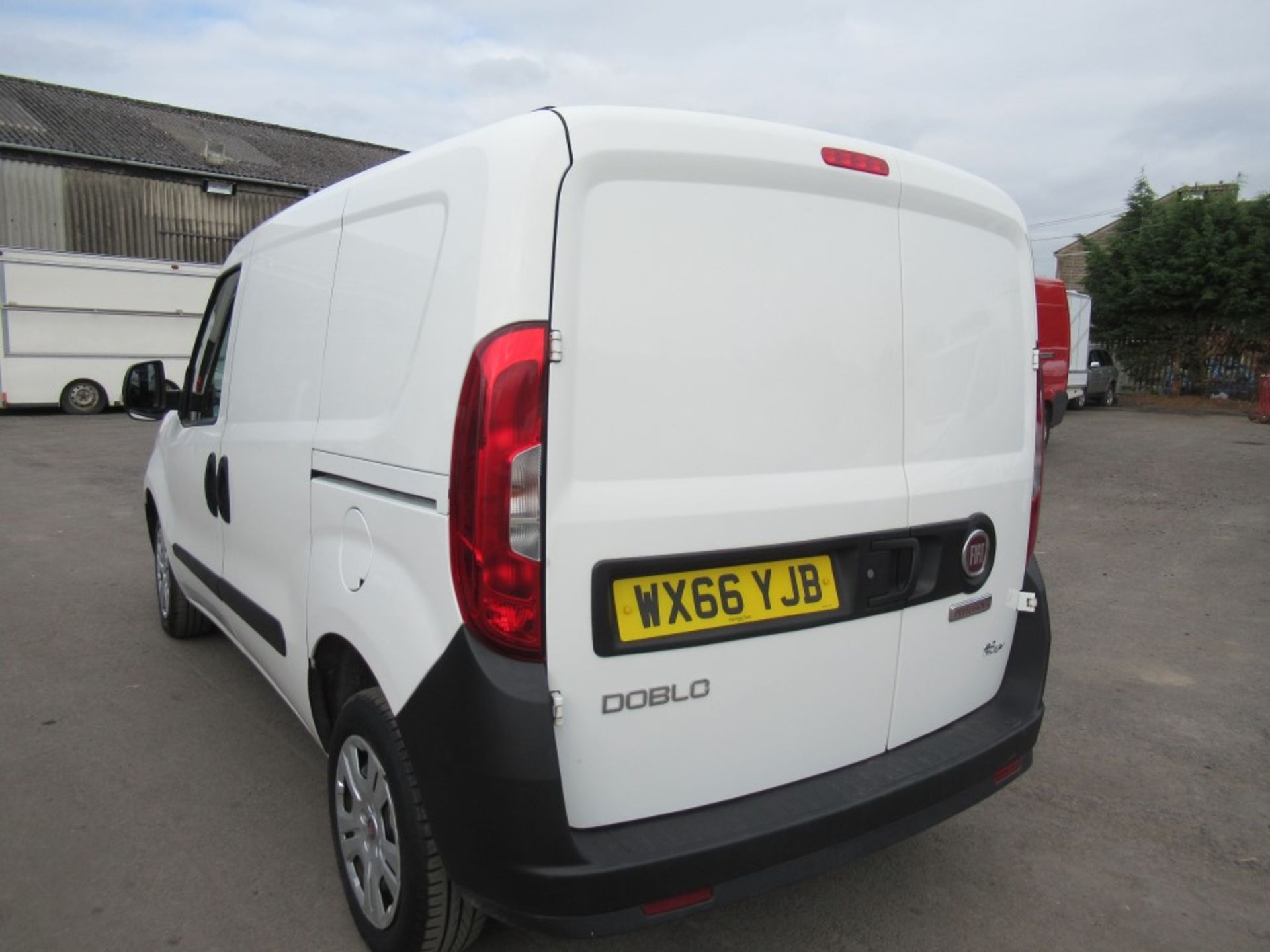 66 reg FIAT DOBLO 16V MULTIJET, 1ST REG 09/16, TEST 07/20, 64399M WARRANTED, V5 HERE, 1 OWNER FROM - Image 3 of 6