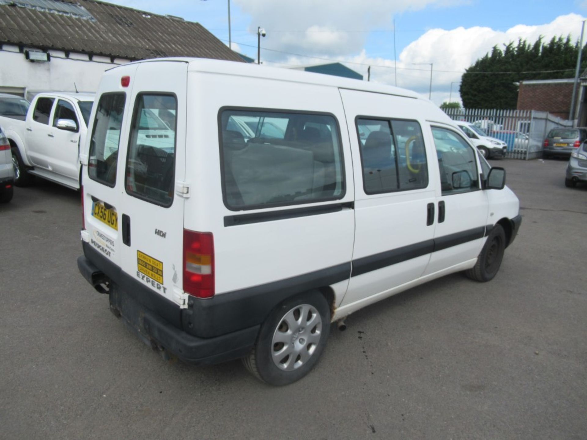 56 reg PEUGEOT EXPERT COMBI WHEELCHAIR ACCESSIBLE VEHICLE C/W FOLDING RAMP (DIRECT COUNCIL) 1ST - Image 4 of 6