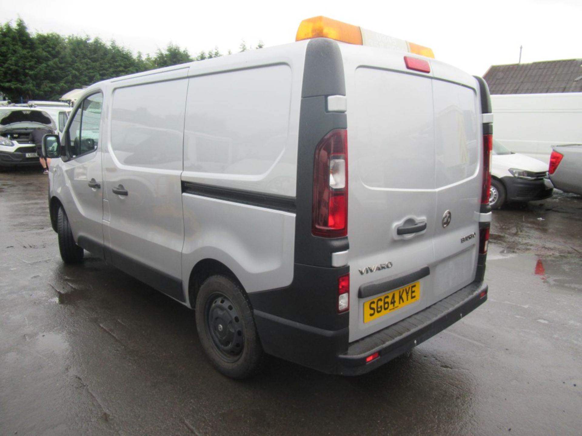 64 reg VAUXHALL VIVARO 2700 CDTI, 1ST REG 12/14, TEST 12/19, 133142M WARRANTED, V5 HERE, 1 OWNER - Image 3 of 6