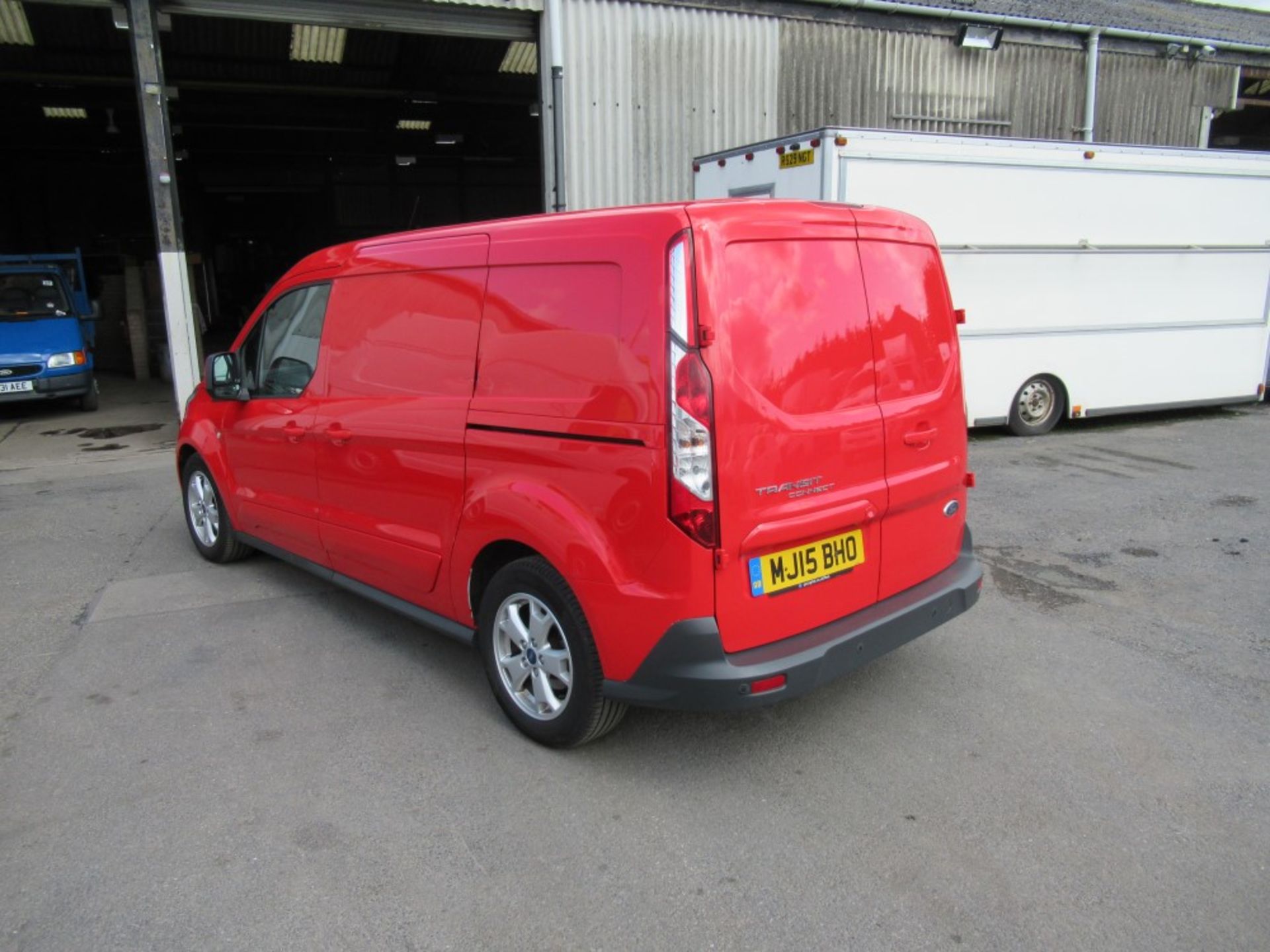 15 reg FORD TRANSIT CONNECT 240 LIMITED, 1ST REG 05/15, TEST 05/20, 92795M WARRANTED, V5 HERE, 1 - Image 3 of 7