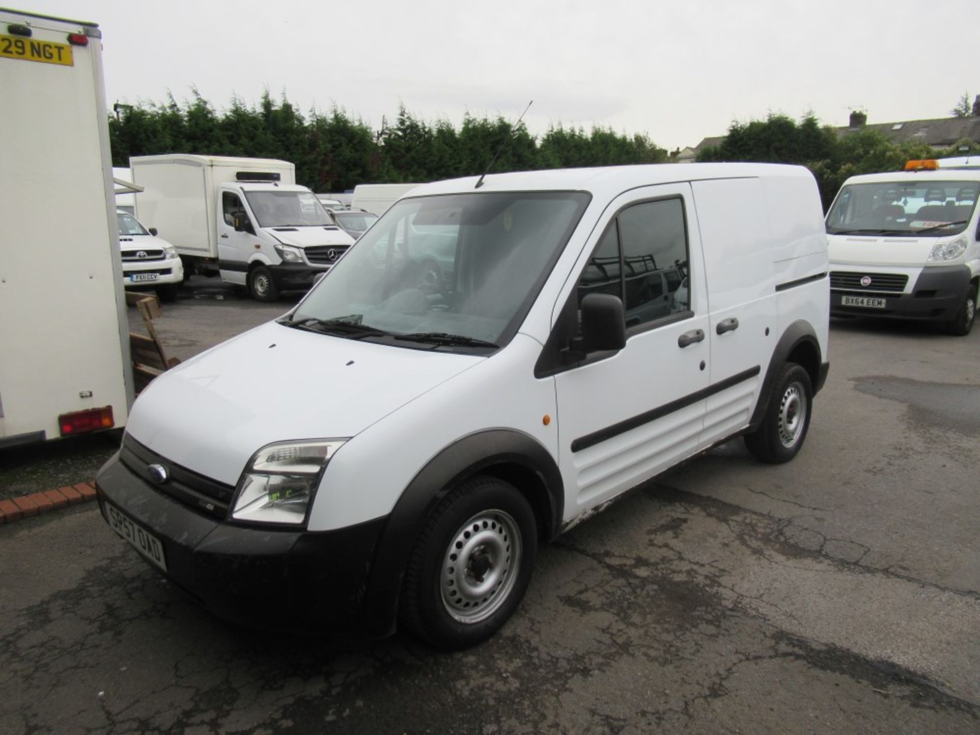 57 reg FORD TRANSIT CONNECT T200 L75, 1ST REG 09/07, 73553M NOT WARRANTED, V5 HERE, 2 FORMER KEEPERS - Image 2 of 6