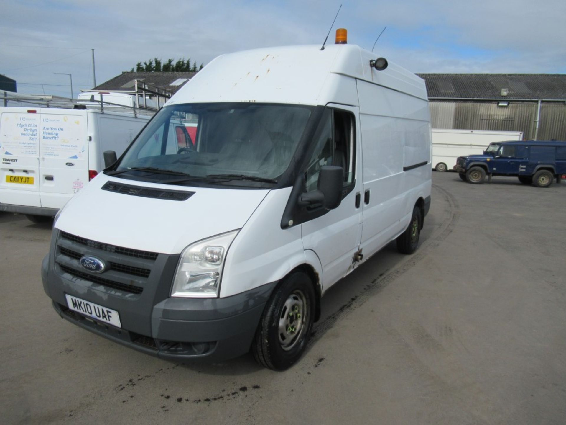 10 reg FORD TRANSIT 115 T350L RWD (DIRECT ELECTRICITY NW) 1ST REG 03/10, TEST 02/20, 159150M, V5 - Image 2 of 6