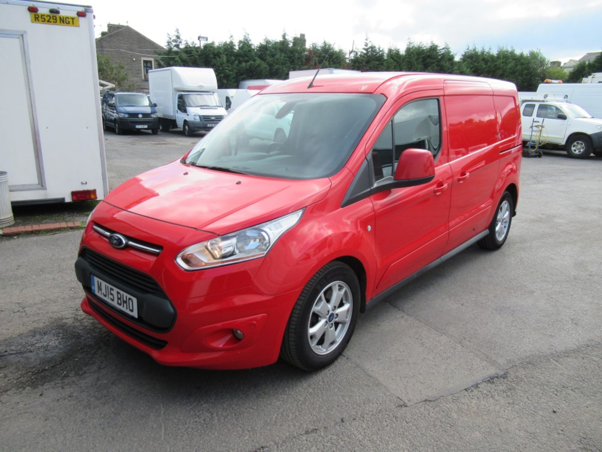 15 reg FORD TRANSIT CONNECT 240 LIMITED, 1ST REG 05/15, TEST 05/20, 92795M WARRANTED, V5 HERE, 1 - Image 2 of 7