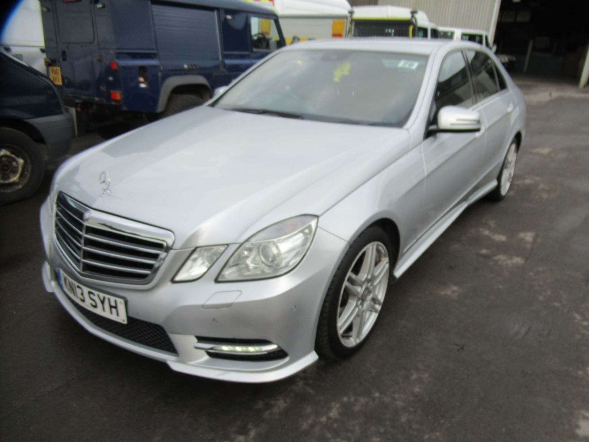 13 reg MERCEDES E250 SPORT CDI, 1ST REG 03/13, TEST 12/19, 181051M WARRANTED, V5 HERE, 2 FORMER - Image 2 of 5