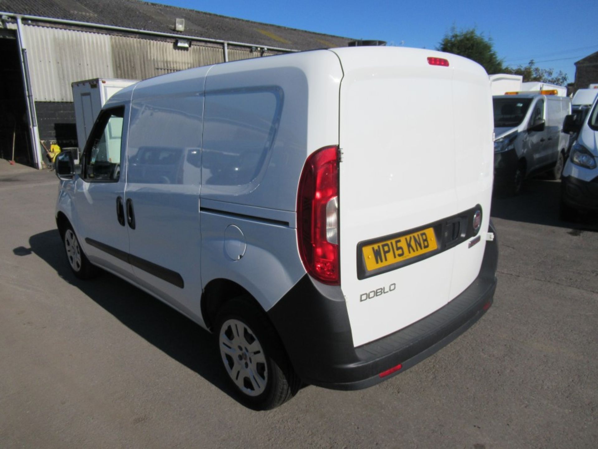 15 reg FIAT DOBLO 16V MULTIJET, 1ST REG 04/15, TEST 03/20, 28126M WARRANTED, V5 HERE, 1 OWNER FROM - Image 3 of 6