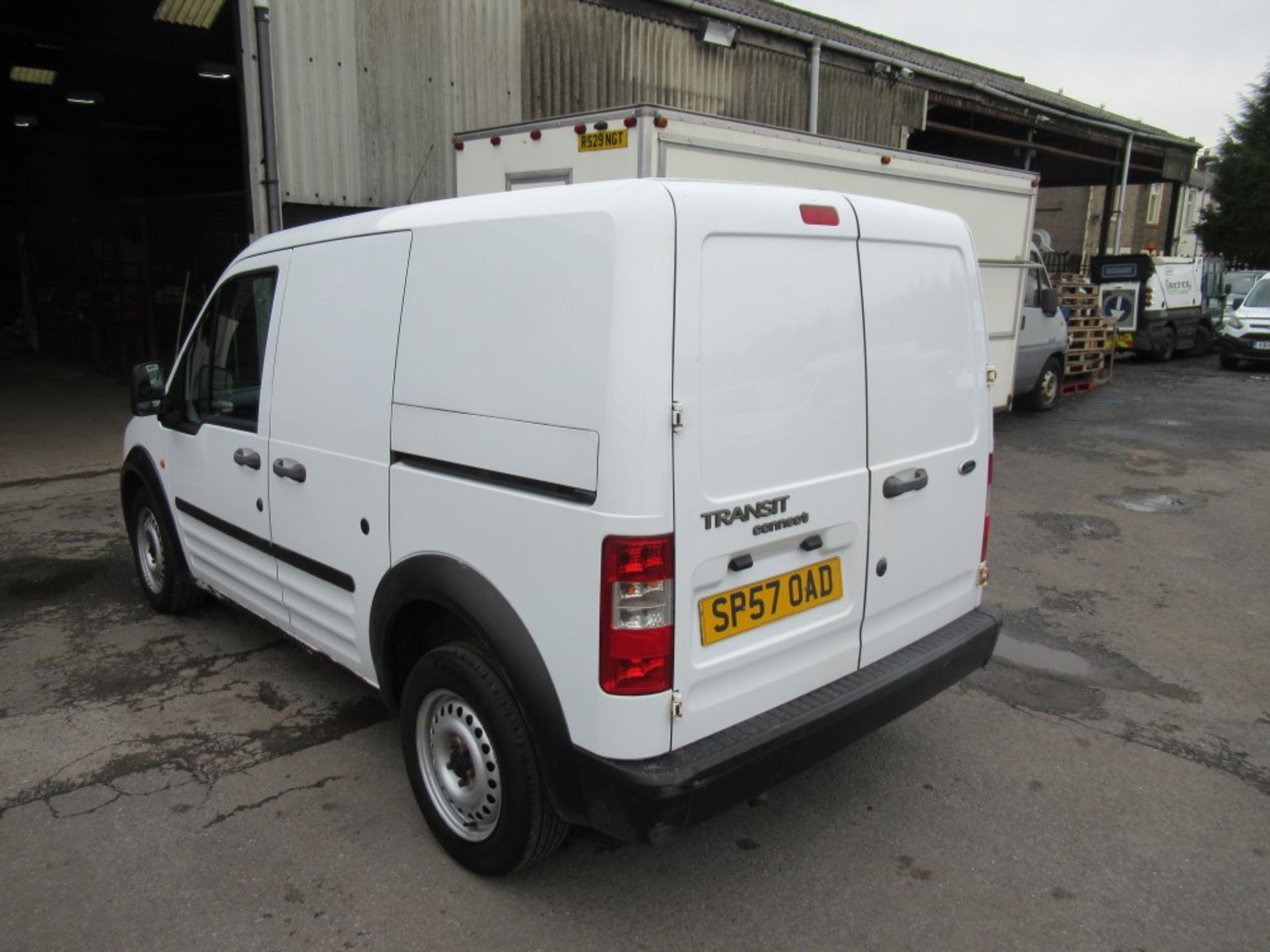 57 reg FORD TRANSIT CONNECT T200 L75, 1ST REG 09/07, 73553M NOT WARRANTED, V5 HERE, 2 FORMER KEEPERS - Image 3 of 6