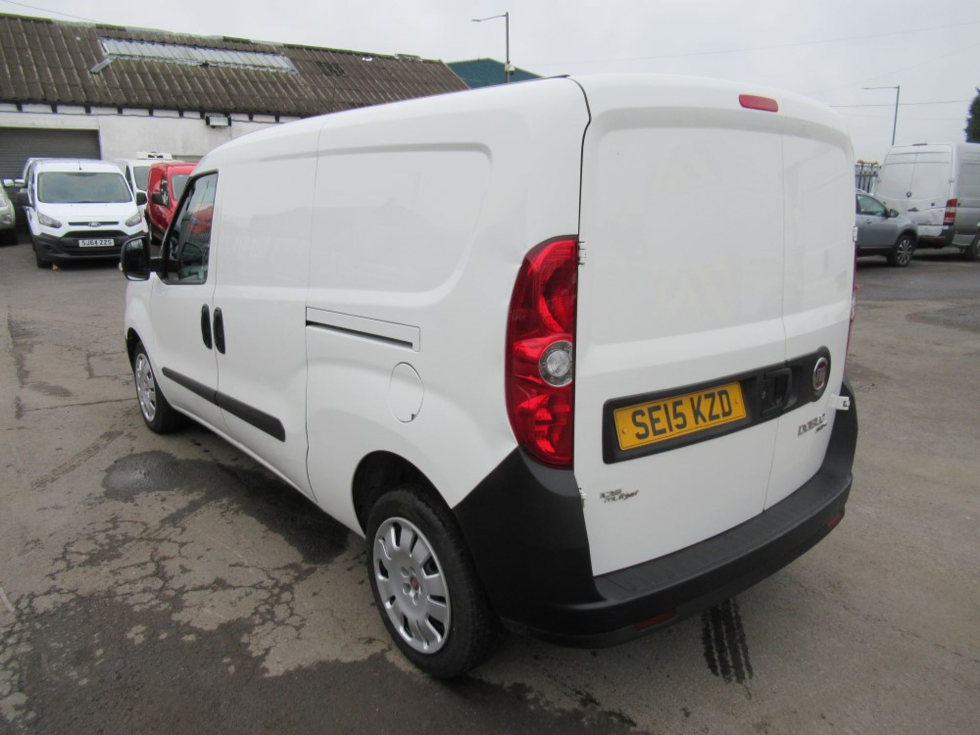 15 reg FIAT DOBLO 16V MULTIJET, 1ST REG 06/15, TEST 06/20, 64462M WARRANTED, V5 HERE, 1 FORMER - Image 3 of 6