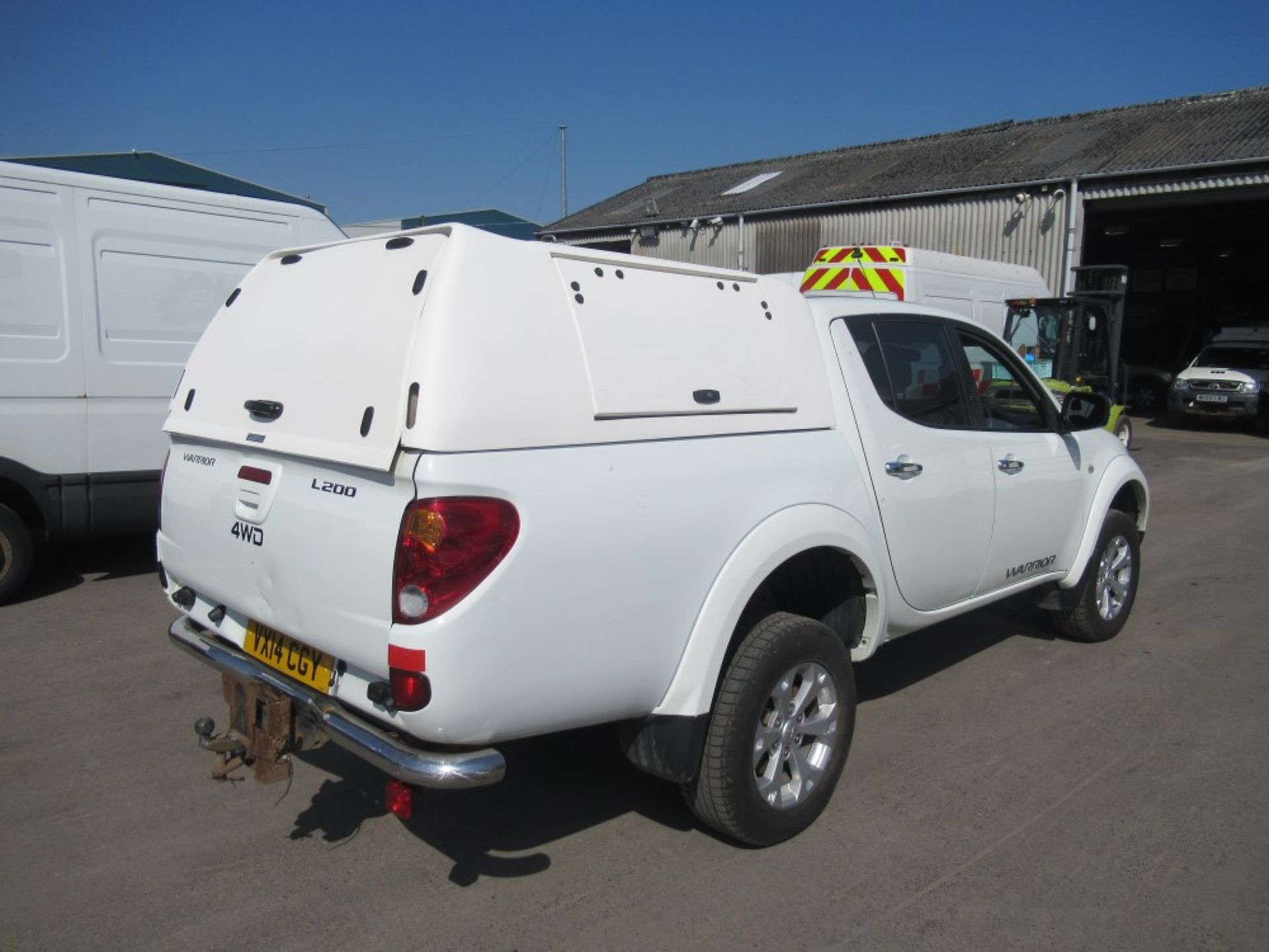 14 reg MITSUBISHI L200 WARRIOR LB DCB DI-D 4X4 PICKUP, 1ST REG 06/14, TEST 06/20, 118937M WARRANTED, - Image 4 of 5