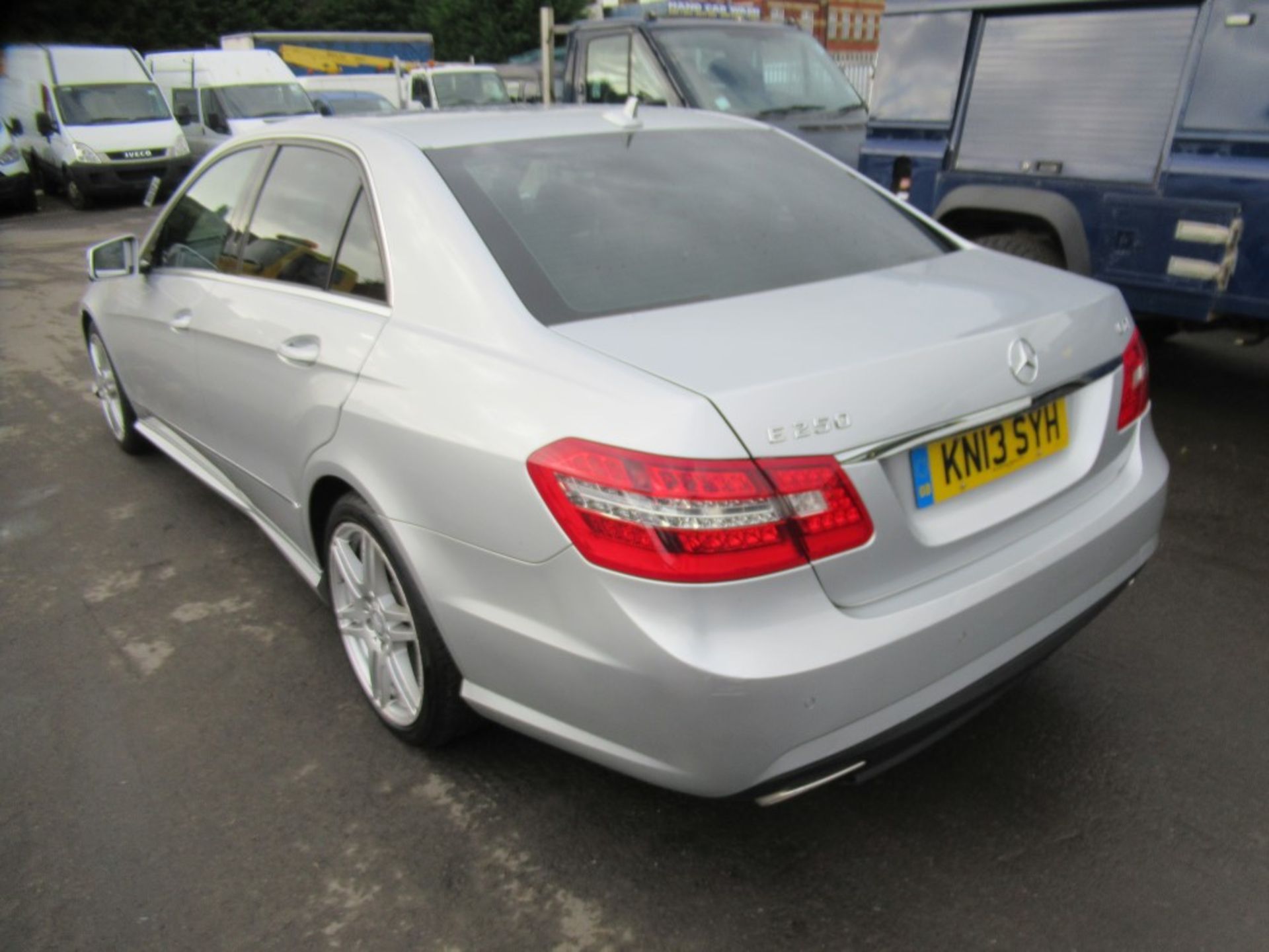 13 reg MERCEDES E250 SPORT CDI, 1ST REG 03/13, TEST 12/19, 181051M WARRANTED, V5 HERE, 2 FORMER - Image 3 of 5