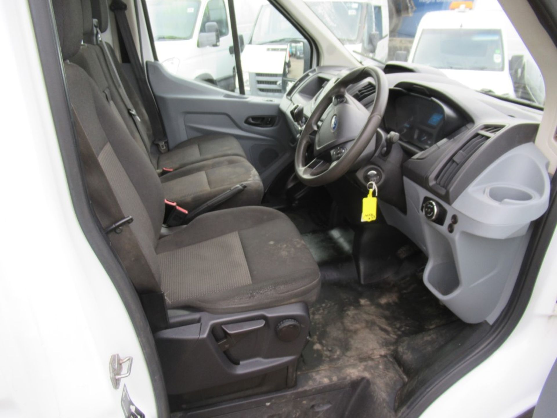 16 reg FORD TRANSIT 350 DIESEL DROPSIDE, 1ST REG 03/16, TEST 01/20, 79483M WARRANTED, V5 HERE, 1 - Image 5 of 5